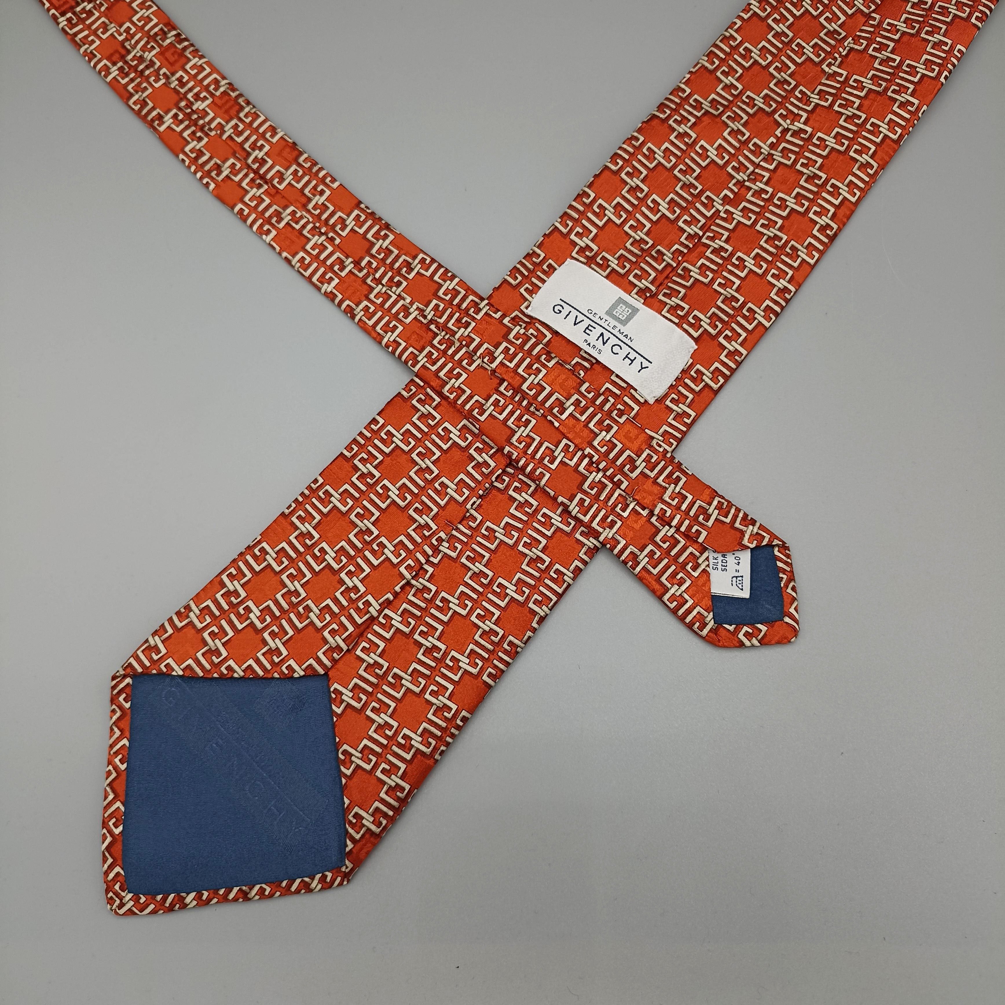Cravate orange Givenchy
