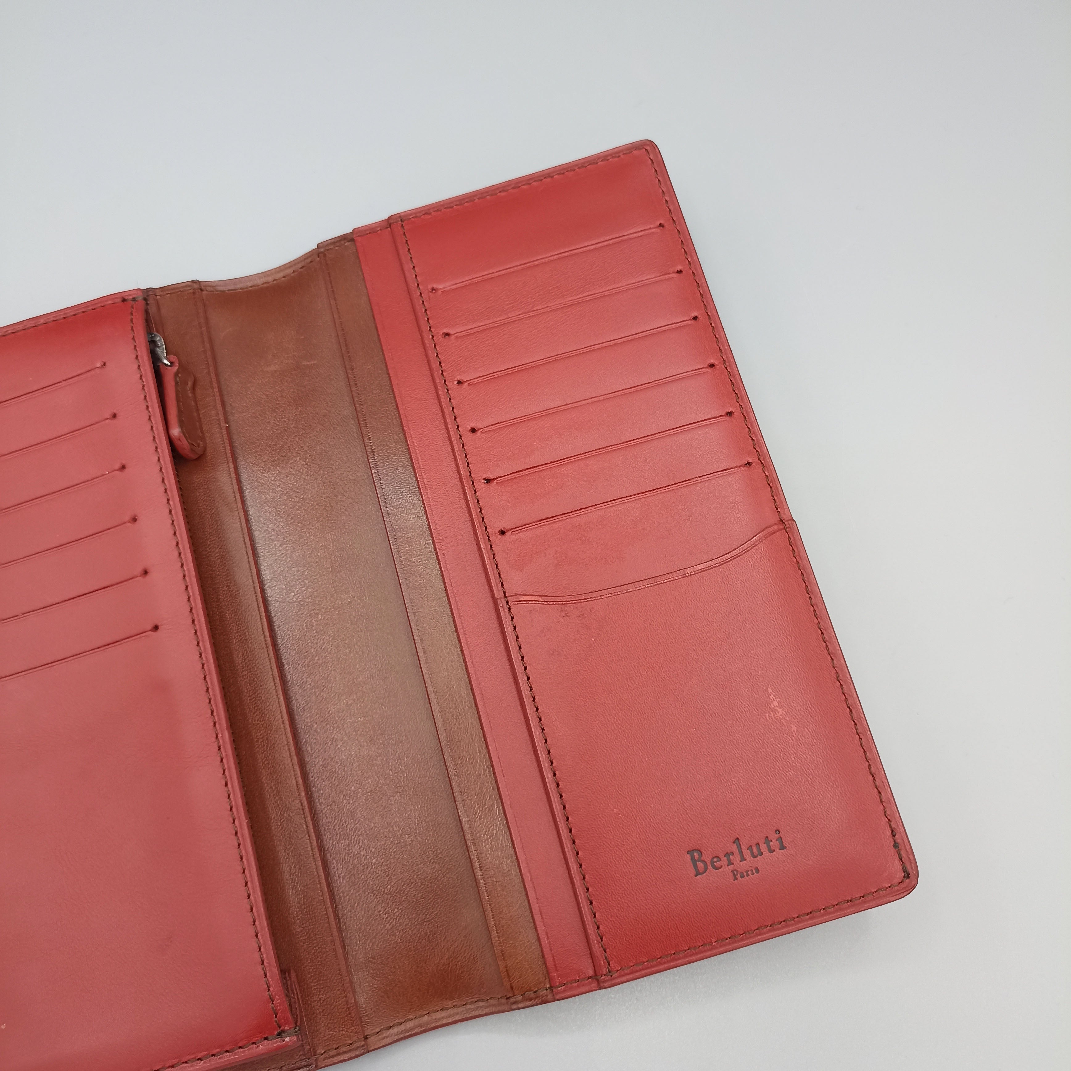 Portefeuille long Berluti