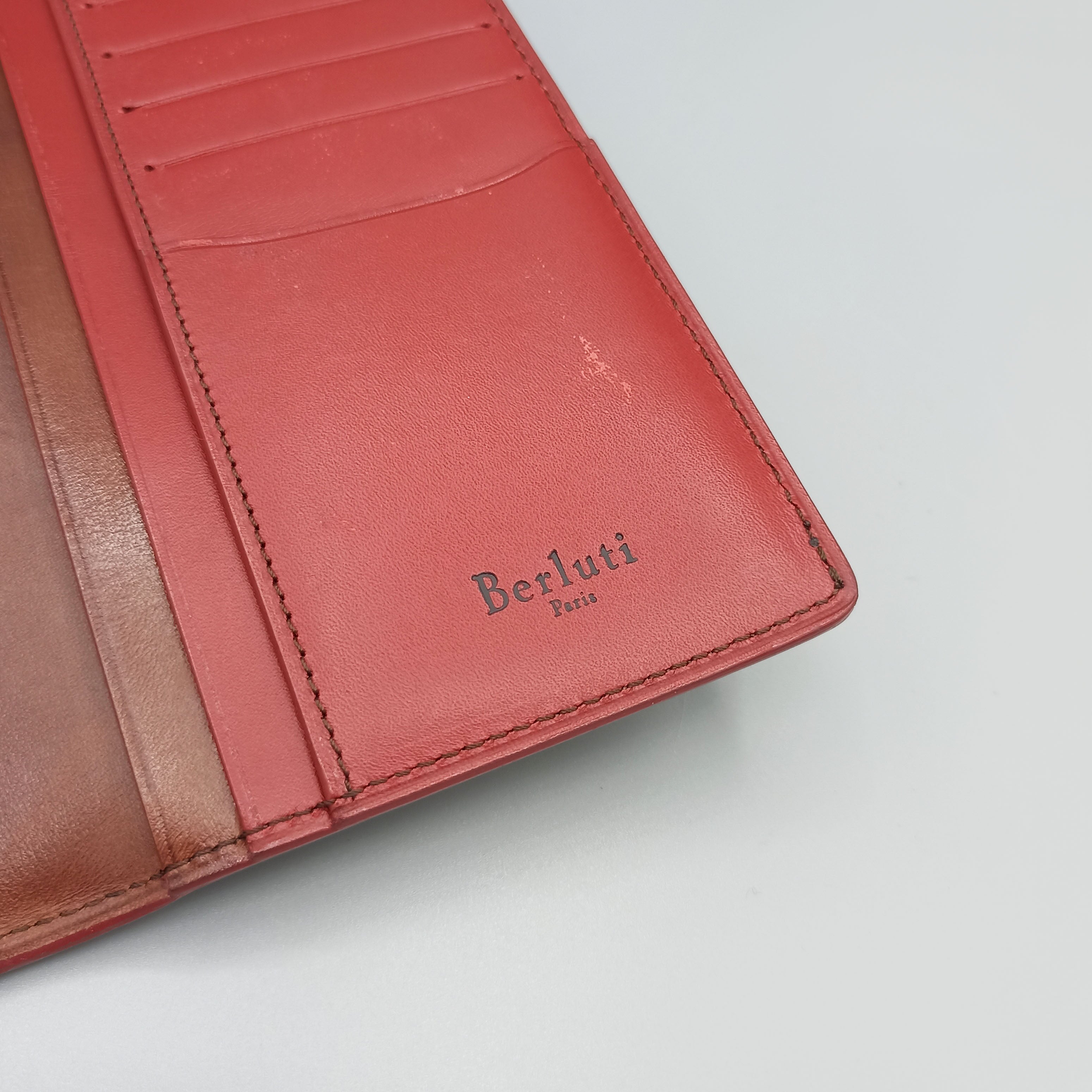 Portefeuille long Berluti
