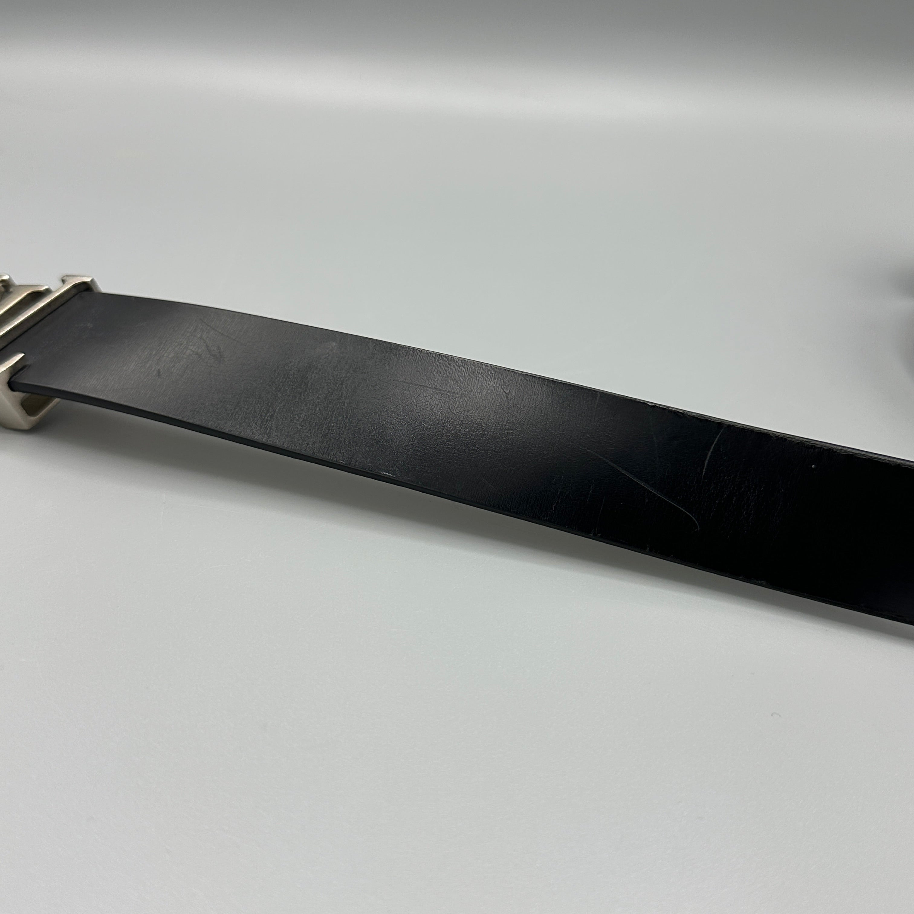 Ceinture noire Louis Vuitton