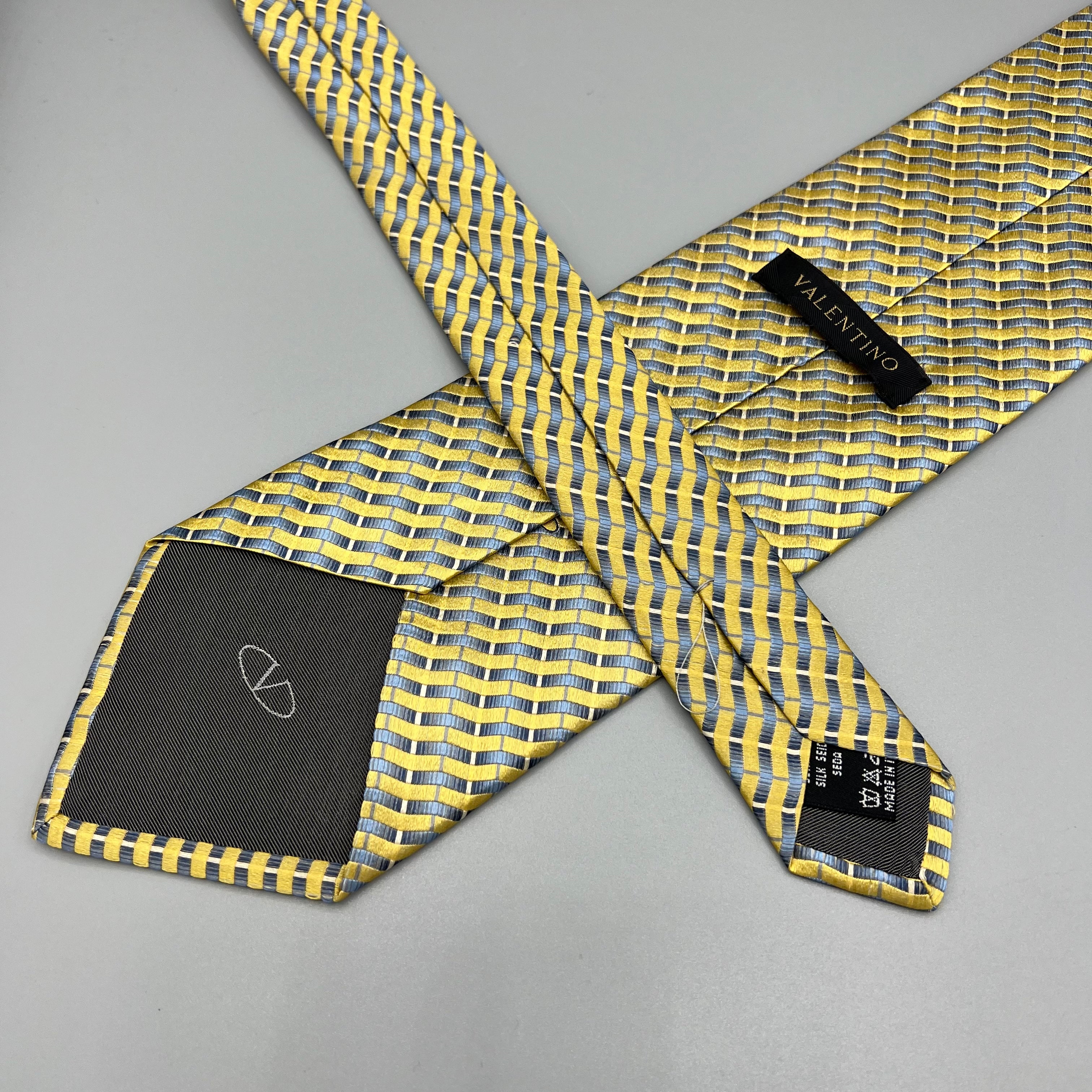 Valentino tie