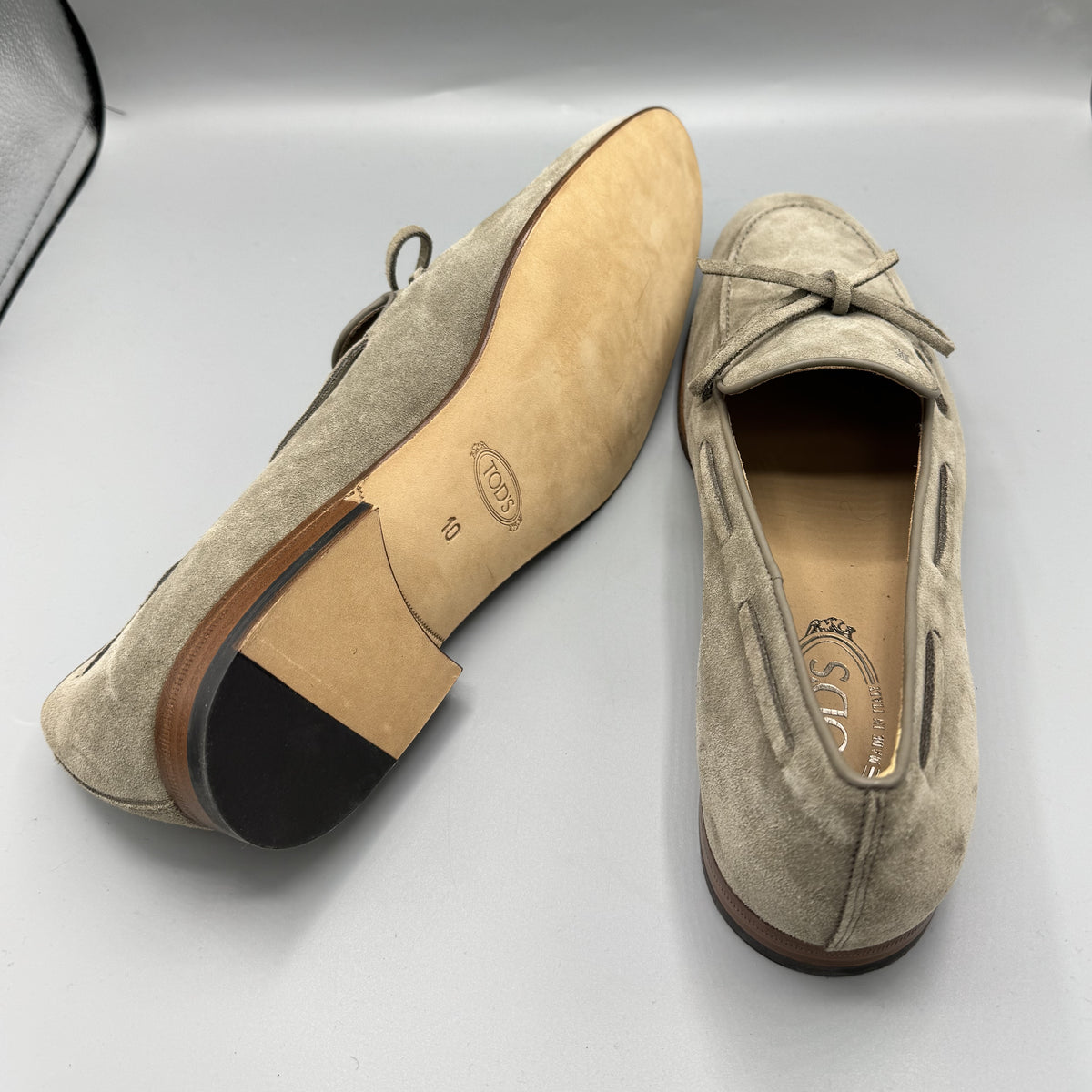 Mocassins Tod's neufs en daim beige taupe