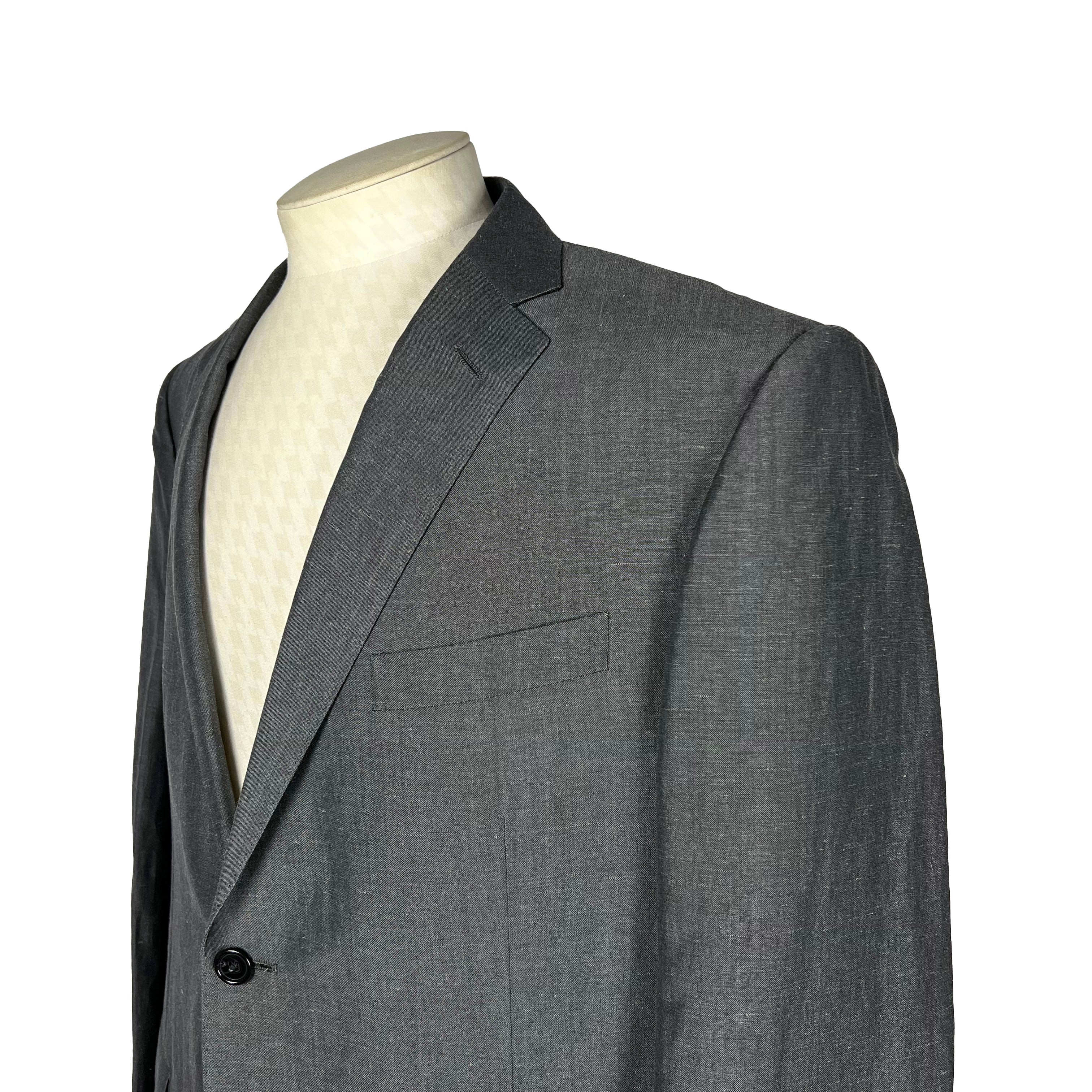 Costume gris Corneliani