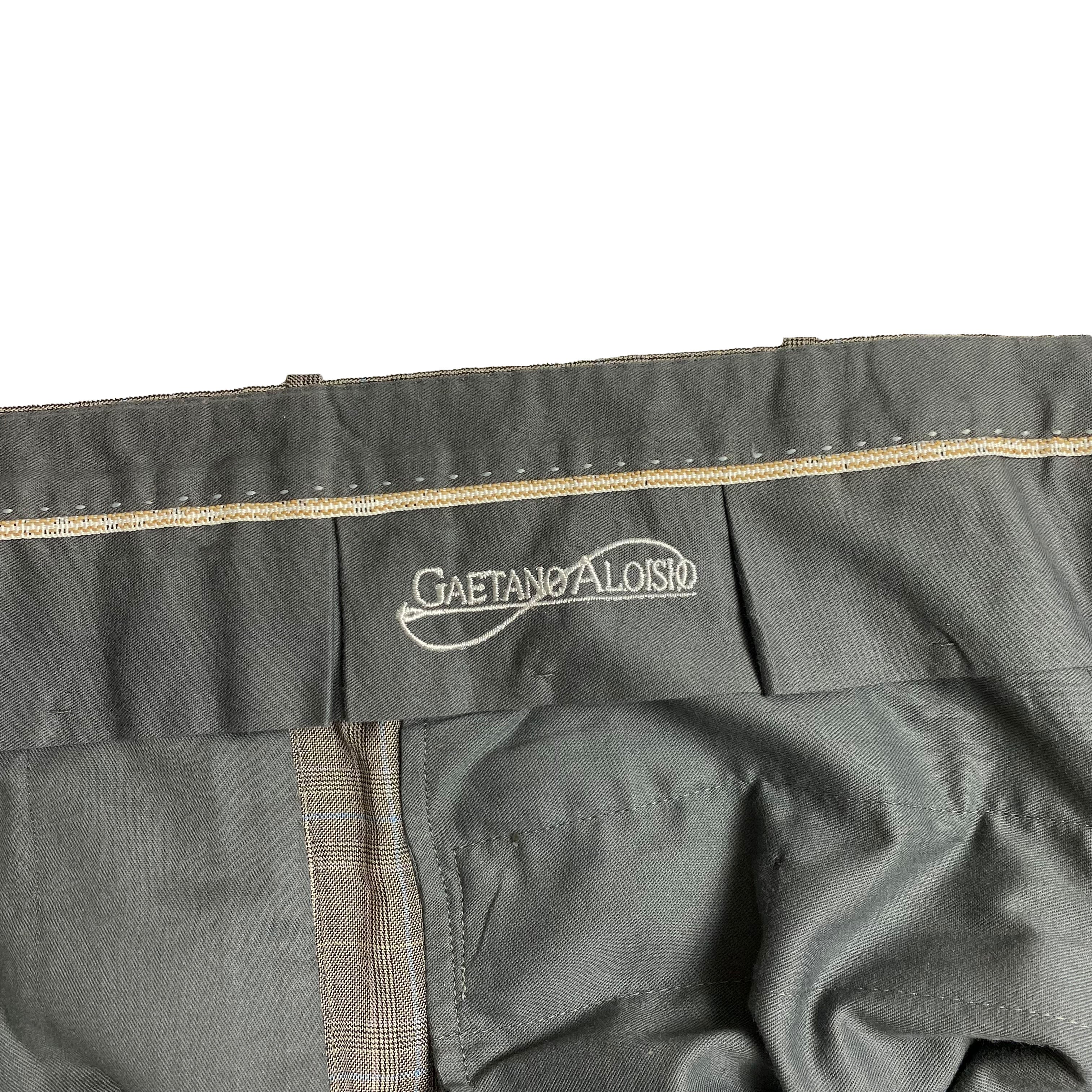 Costume gris Gaetano Aloisio