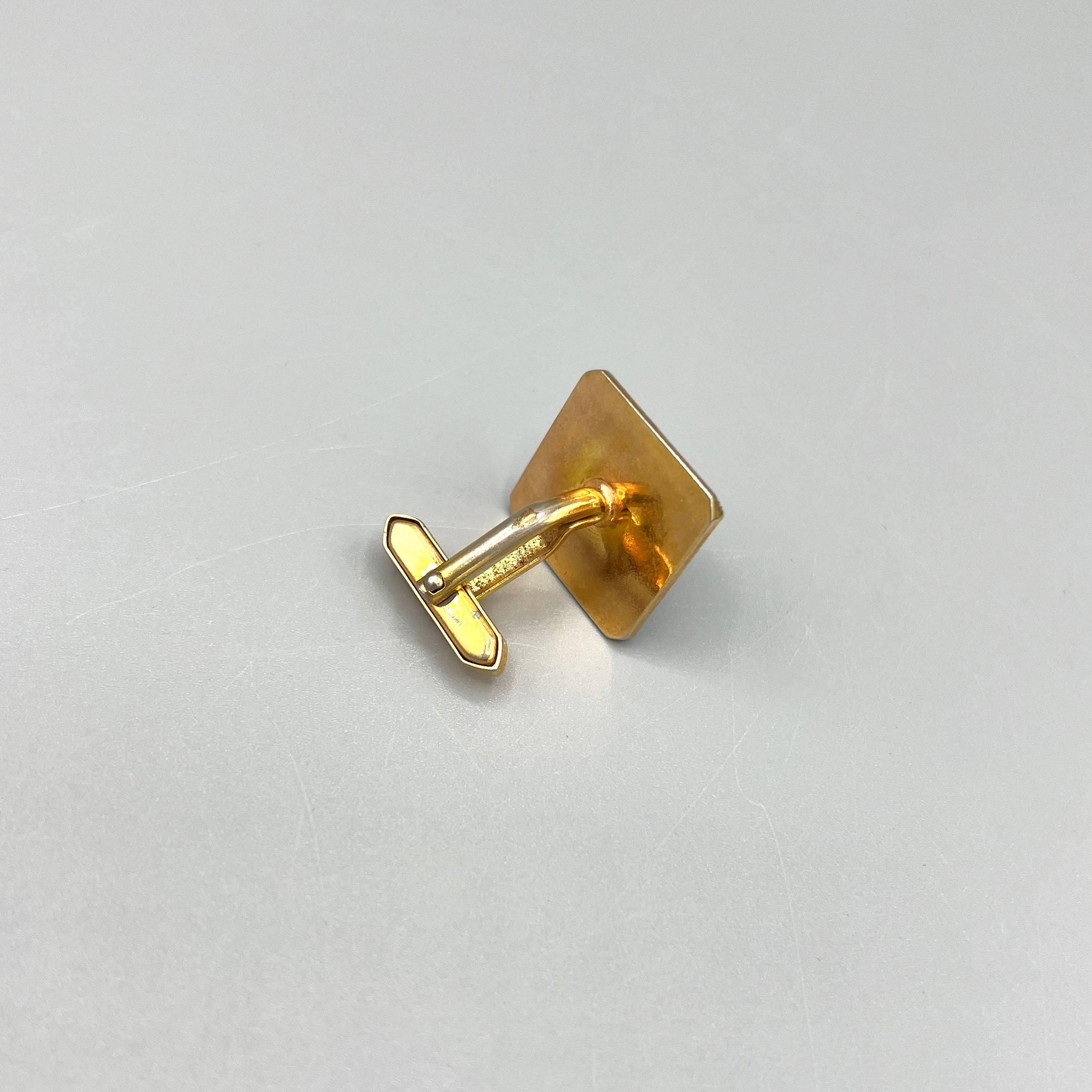 Boutons de manchette vintage dorés