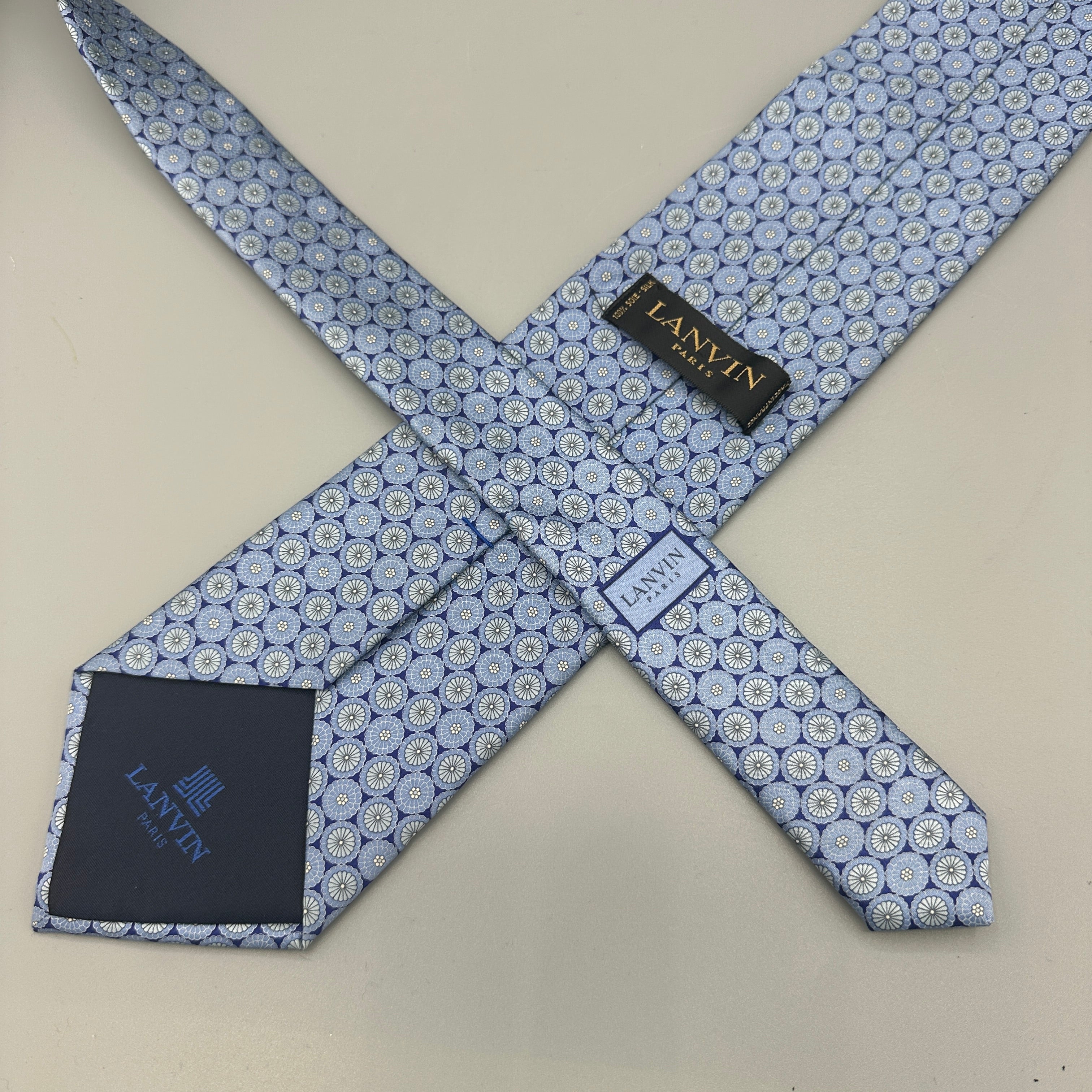Lanvin blue patterned tie