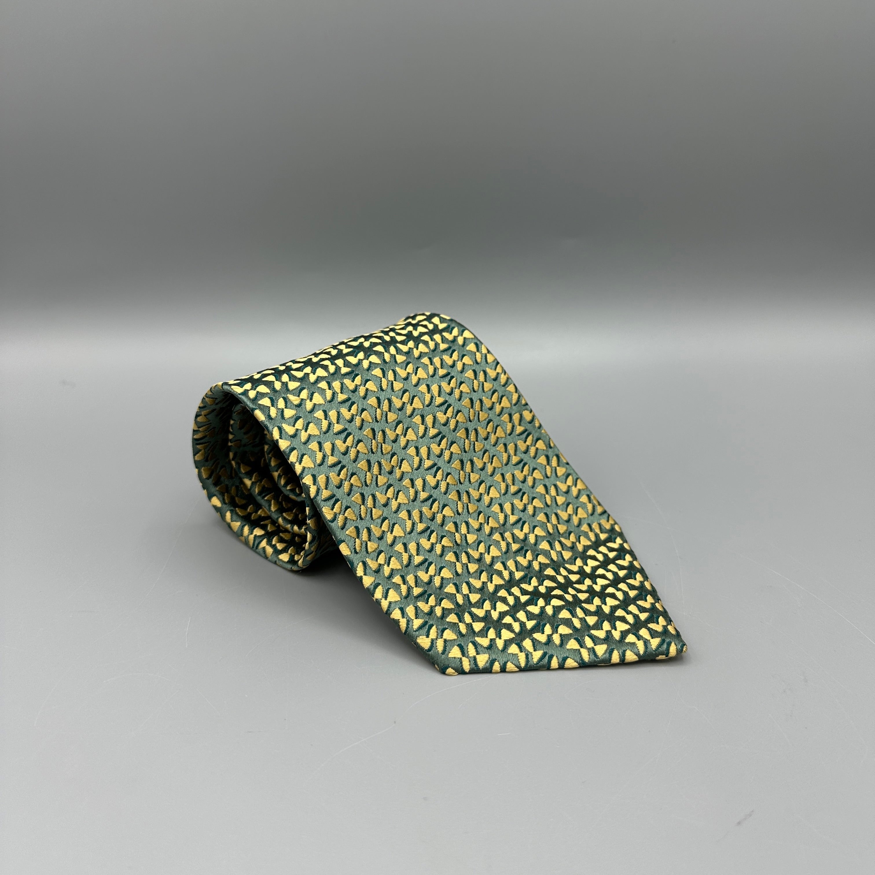 Cravate verte Charvet