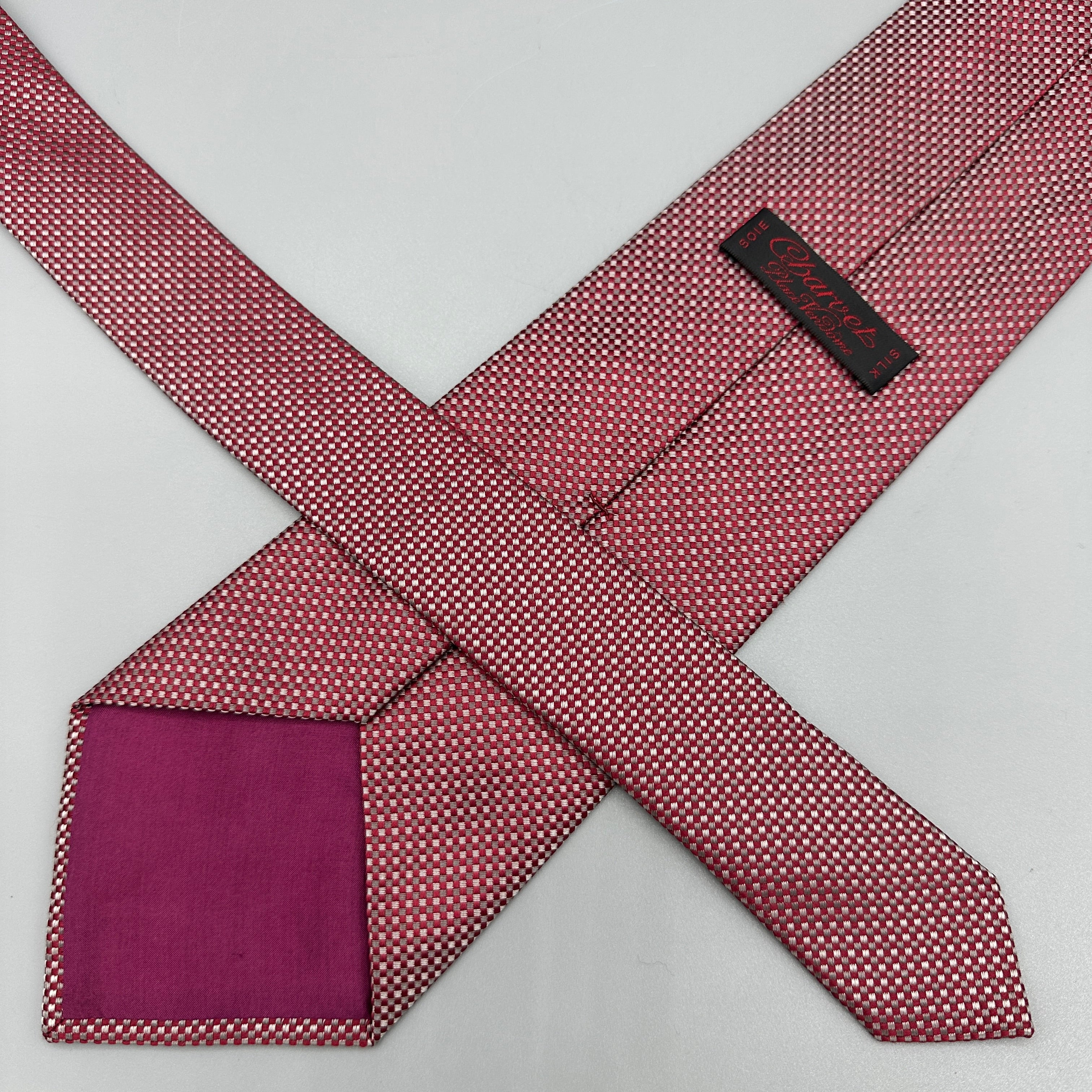 Cravate rouge et grise Charvet