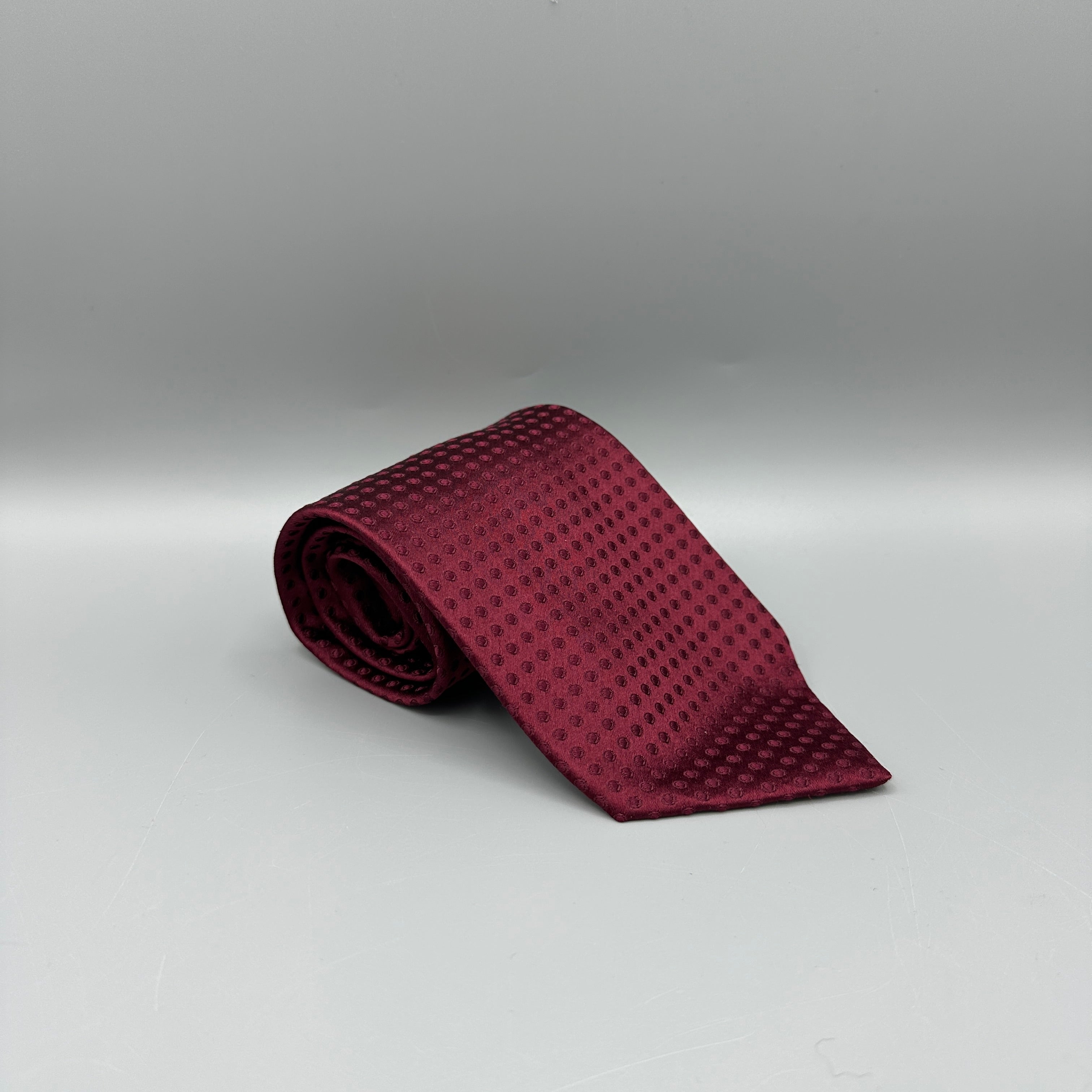 Cravate bordeaux Charvet