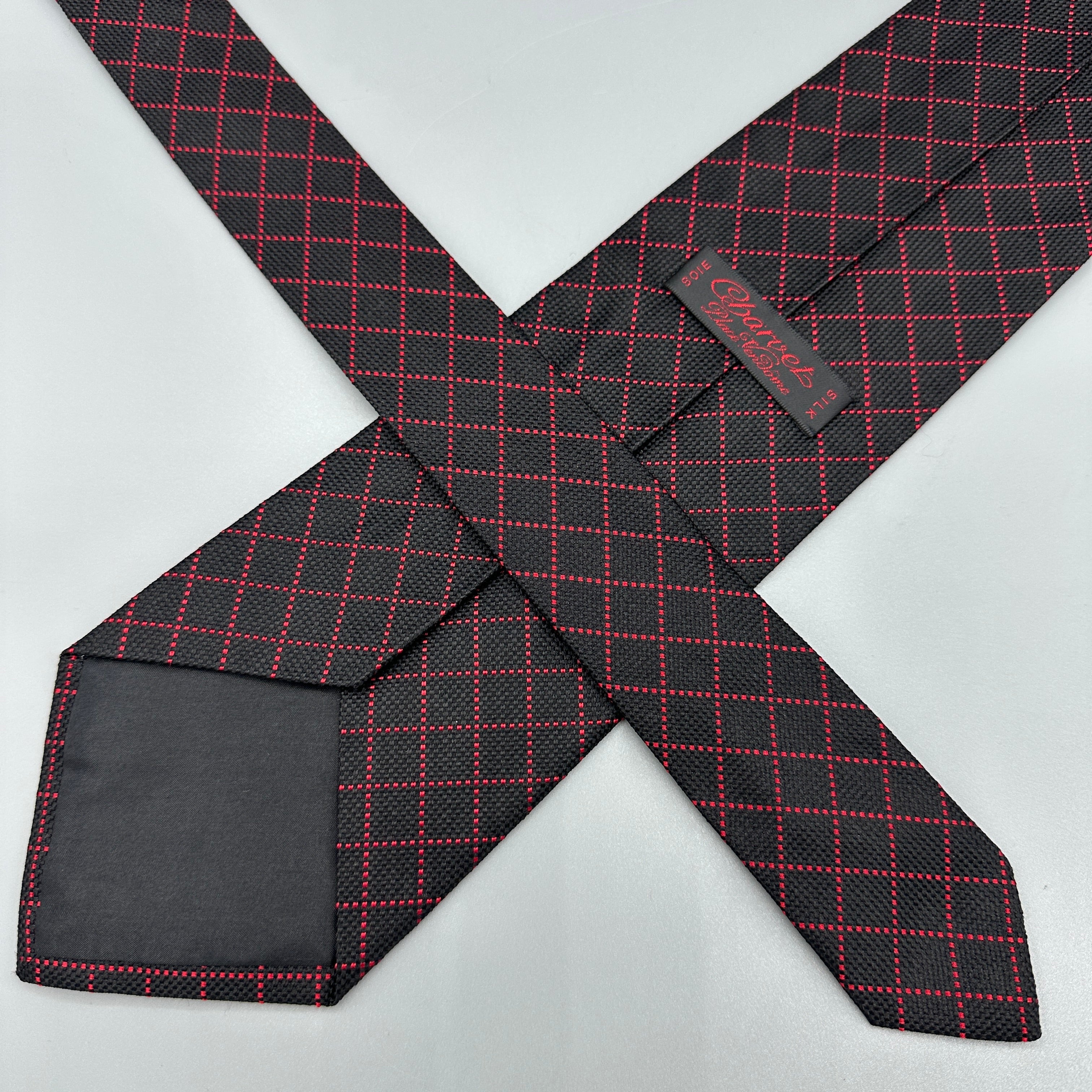 Cravate noire Charvet