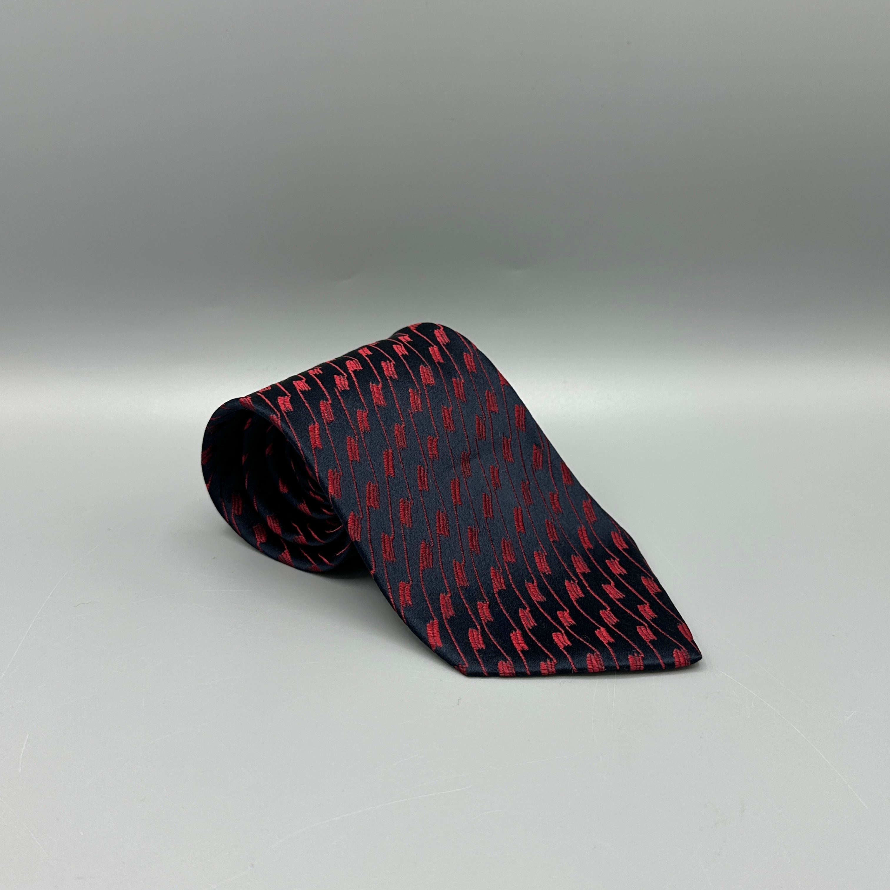 Cravate noire Charvet