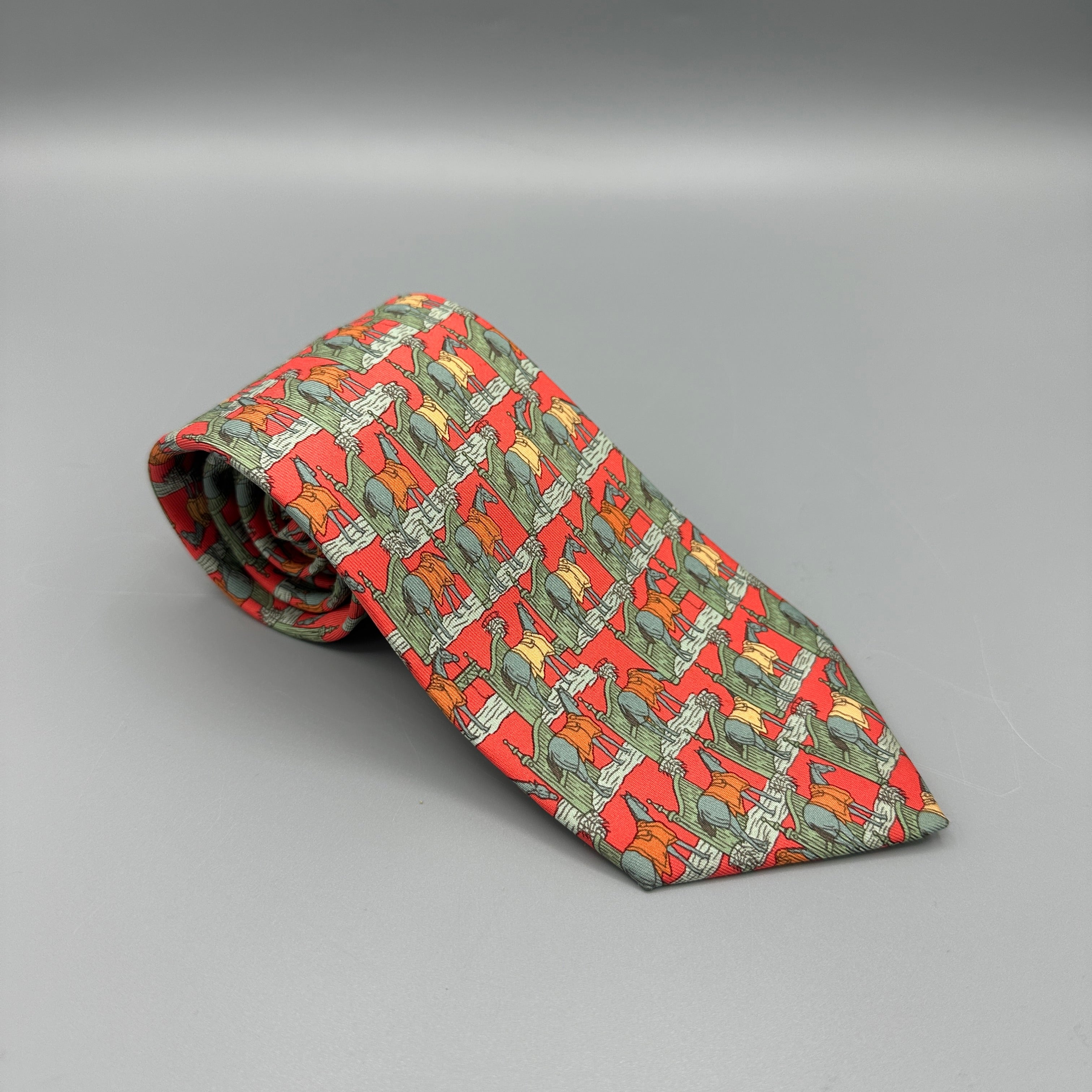 Cravate Hermès à motifs écuries