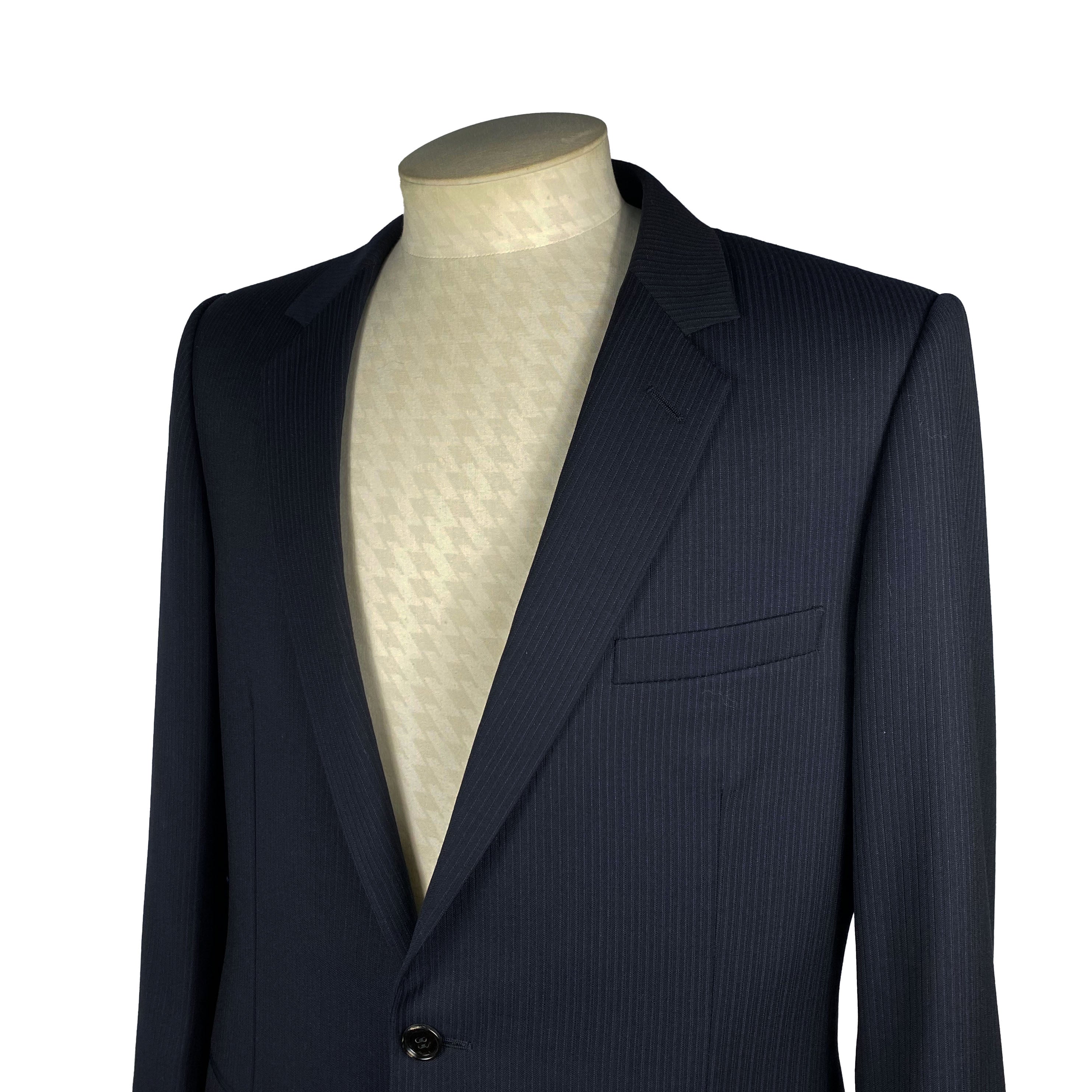 Costume bleu marine à fines rayures Dior