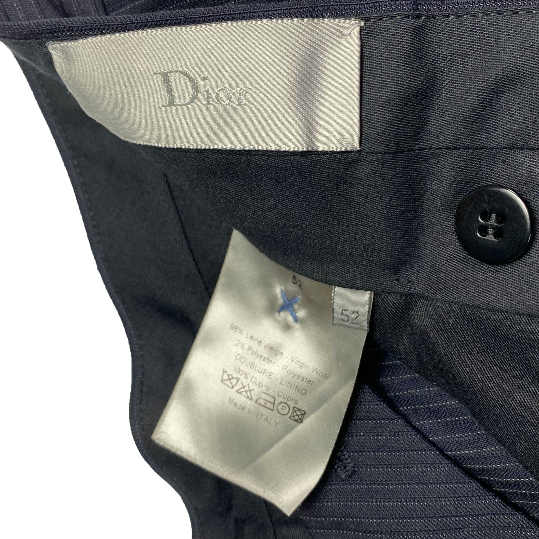 Costume bleu marine à fines rayures Dior