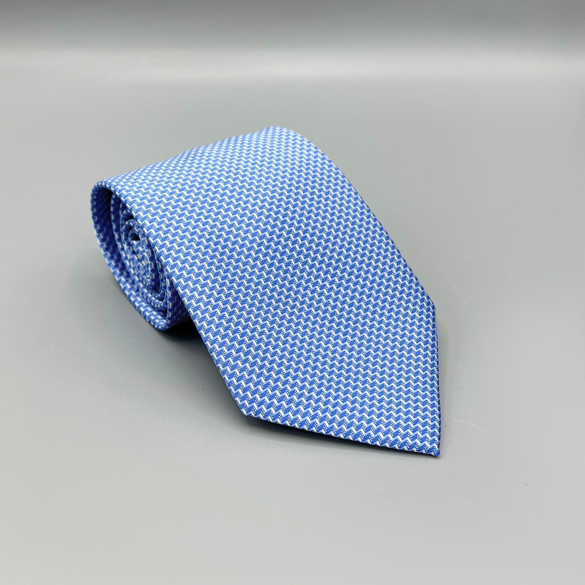 Cravate bleue Brioni