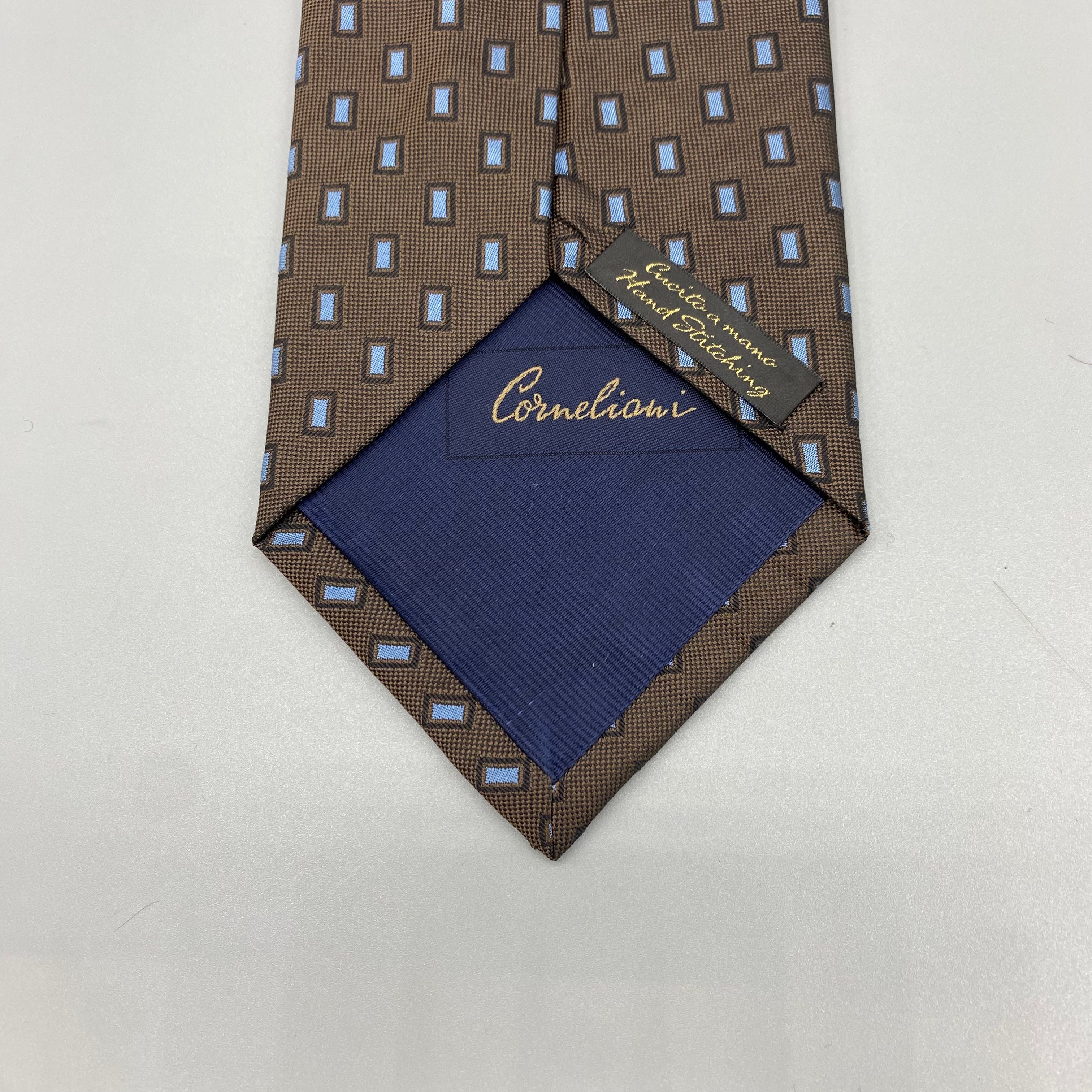 Cravate marron Corneliani