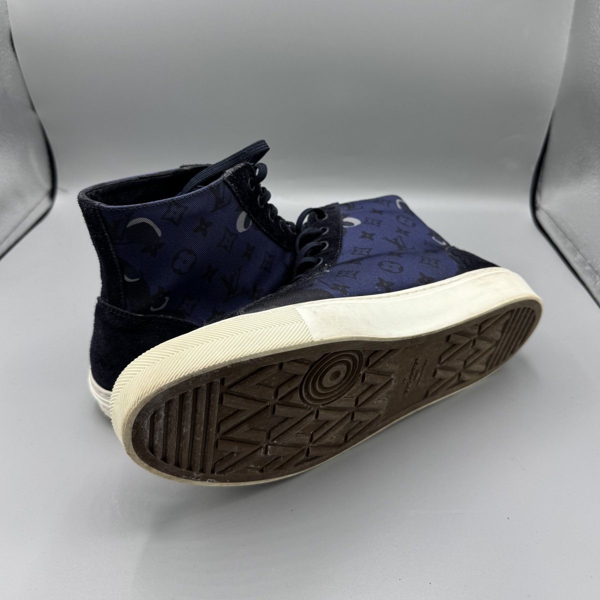 Baskets montantes Louis Vuitton Tattoo Monogram Galaxy bleu marine - Le Beau Gustave