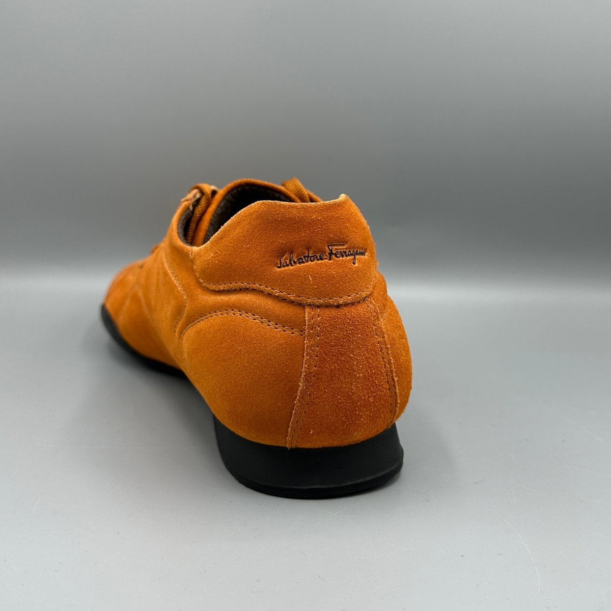 Baskets orange Ferragamo - Le Beau Gustave