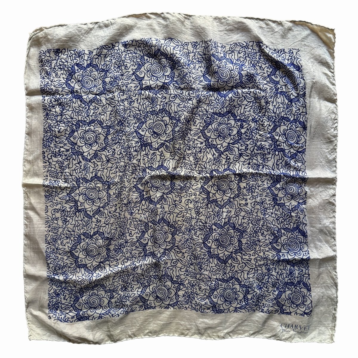 Carré Charvet bleu en soie indienne - Le Beau Gustave