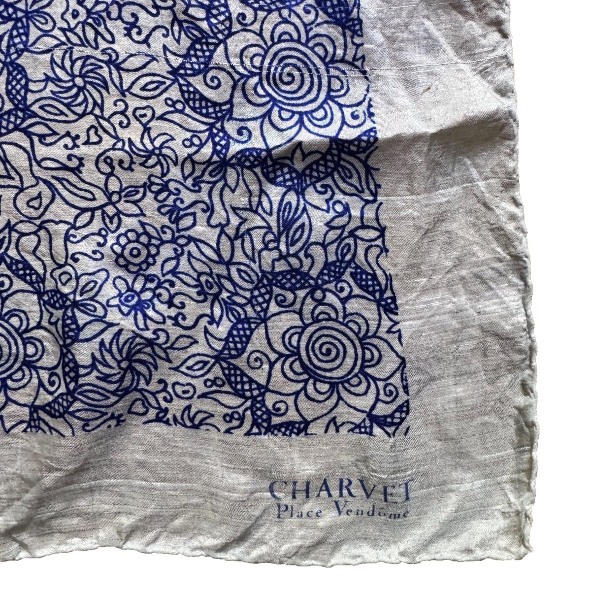 Carré Charvet bleu en soie indienne - Le Beau Gustave
