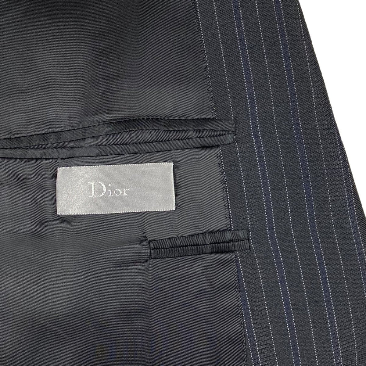 Costume à rayures Dior - Le Beau Gustave