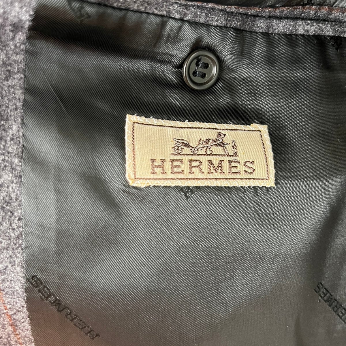 Costume gris à rayures Hermès - Le Beau Gustave