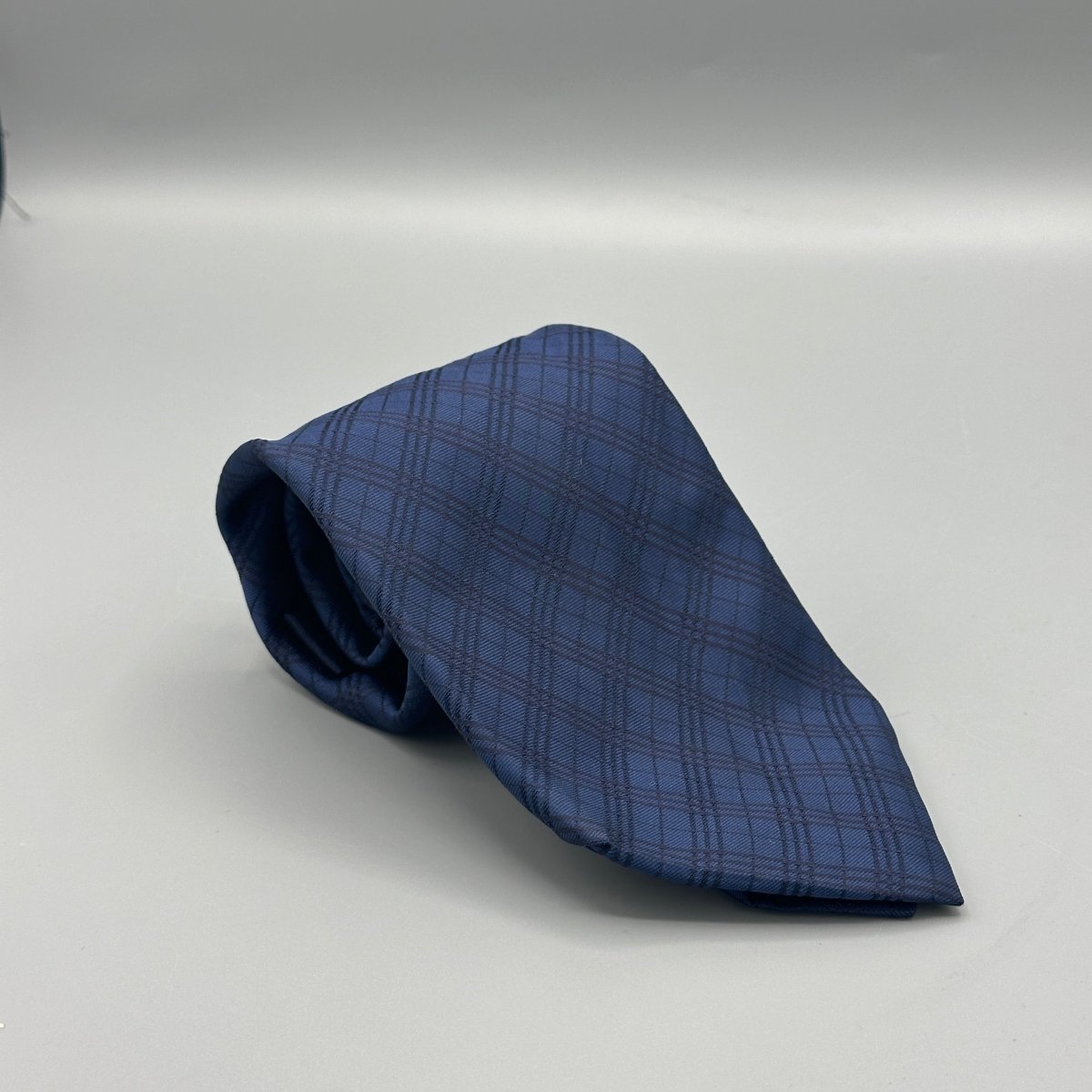 Cravate bleue Burberry à carreaux - Le Beau Gustave