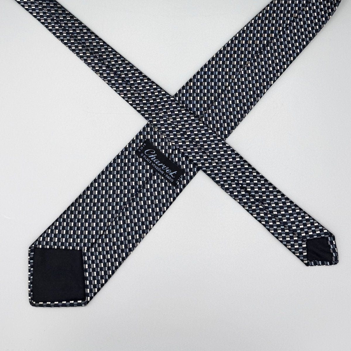 Cravate Charvet à motif bleu & gris en damier - Le Beau Gustave