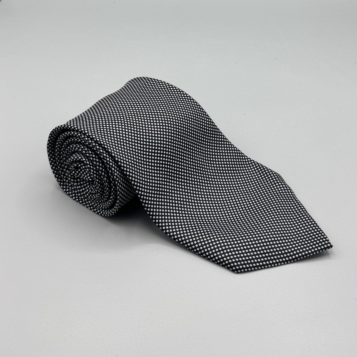 Cravate Charvet noire à micro-pois gris - Le Beau Gustave