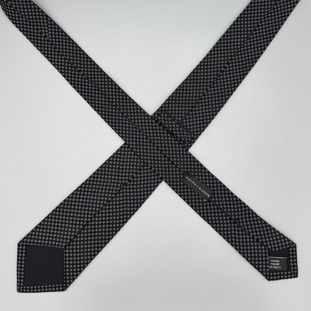 Cravate Ralph Lauren noire à motifs géométriques gris - Le Beau Gustave