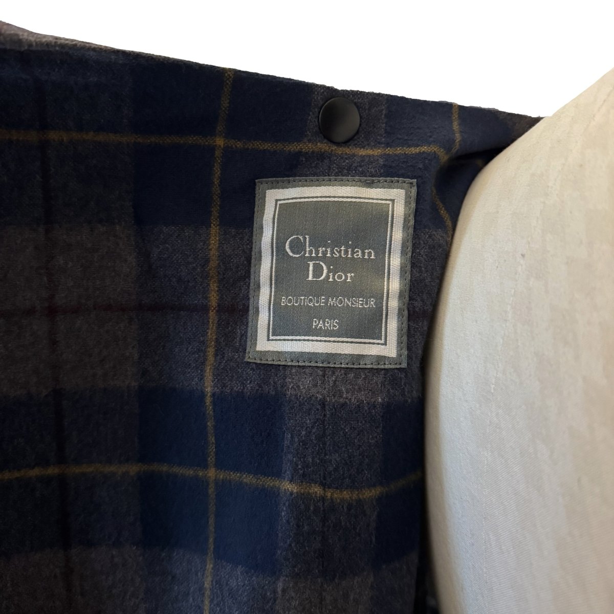 Manteau Christian Dior en cuir noir avec gilet amovible en fourrure - Le Beau Gustave
