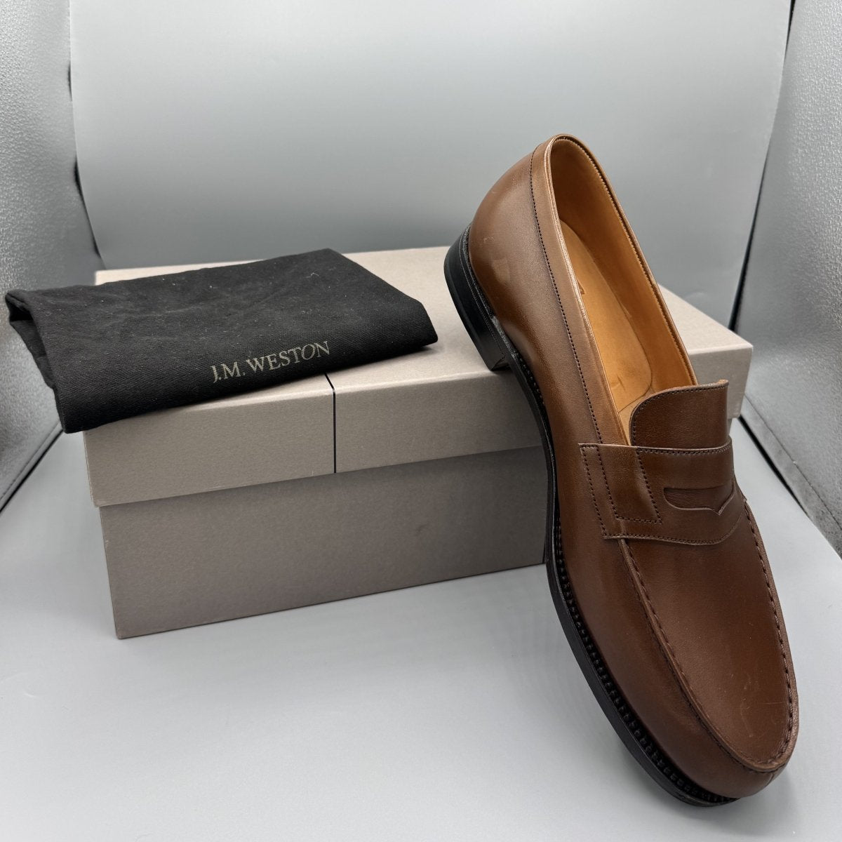 Mocassins J.M. Weston 180 marron - Le Beau Gustave