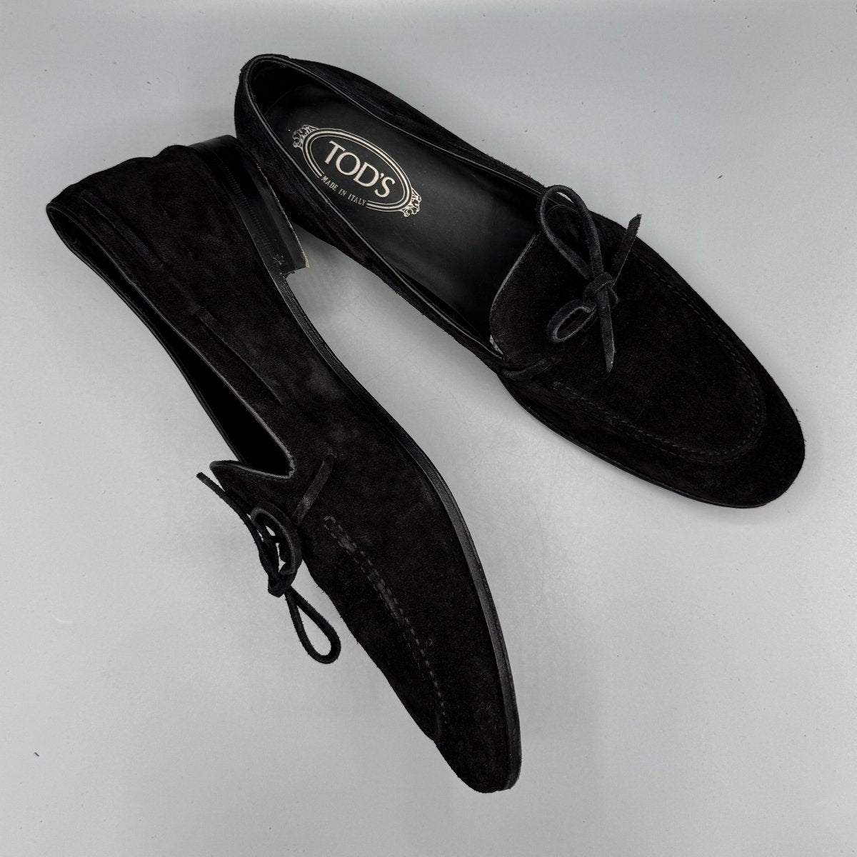 Mocassins Tod's noirs en daim - Le Beau Gustave