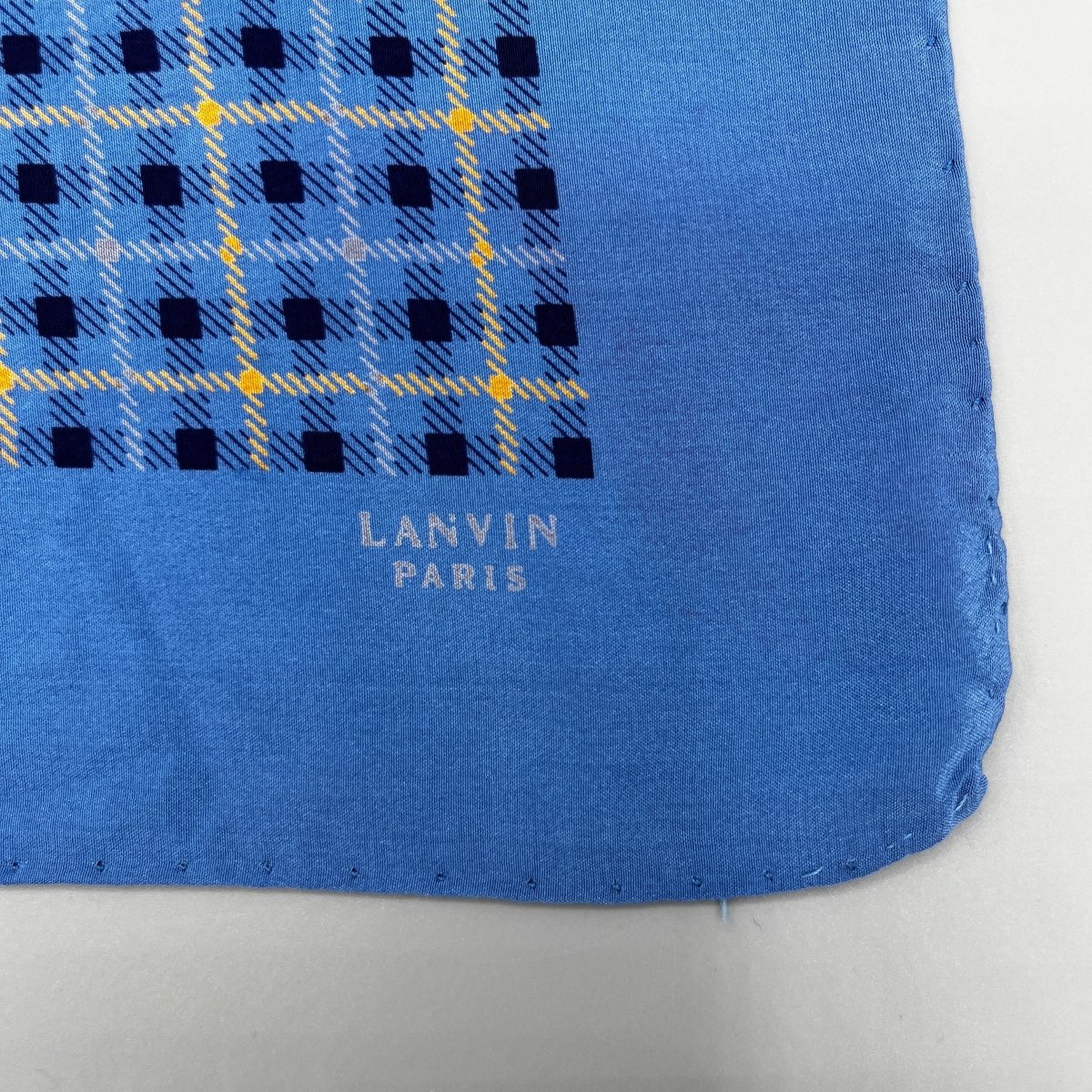 Pochette Lanvin bleu à motifs jaunes et marine - Le Beau Gustave