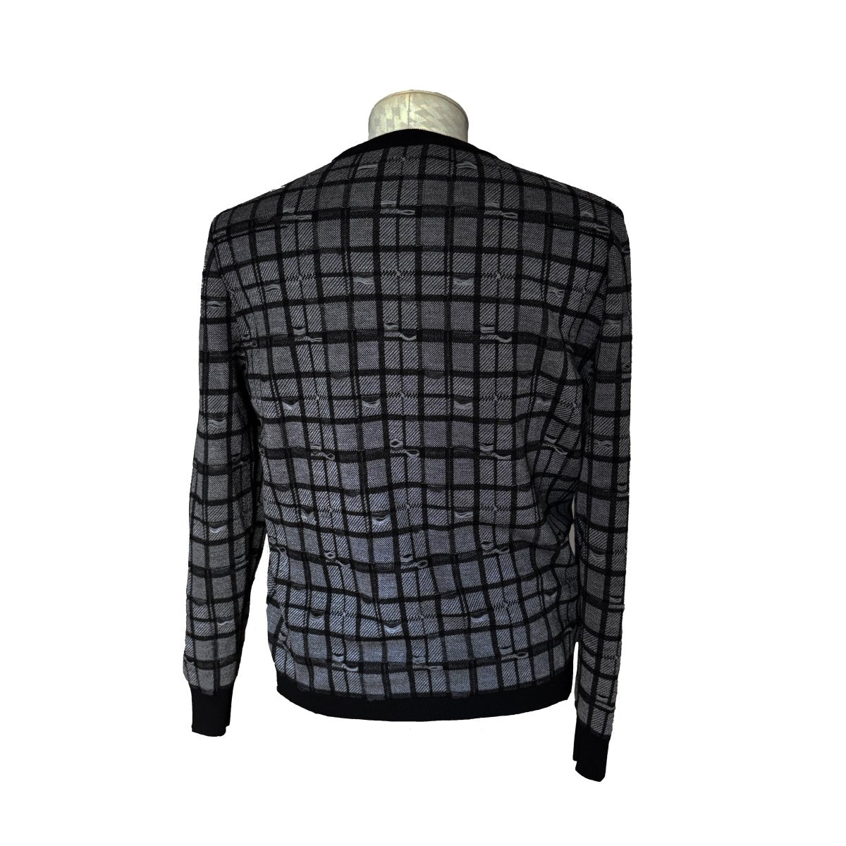 Pull Dior à carreaux gris et noir effet ajouré - Le Beau Gustave