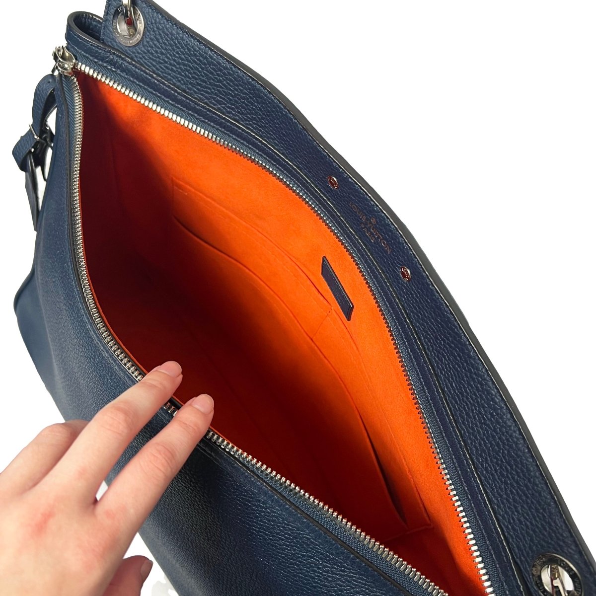 Sac à bandoulière Louis Vuitton - Le Beau Gustave