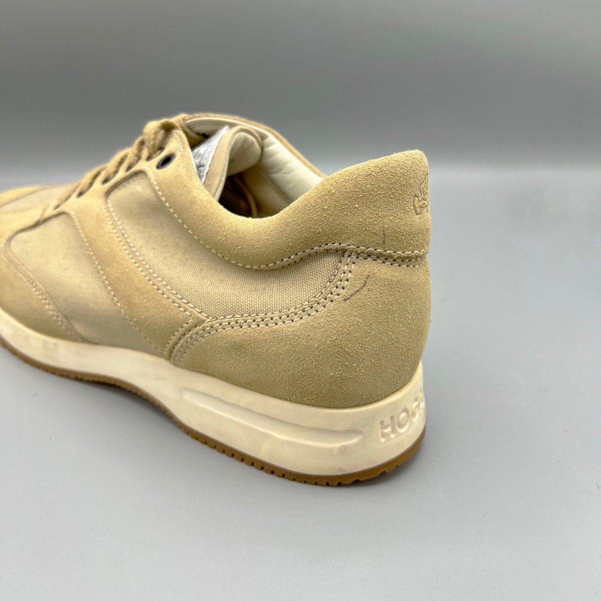 Sneakers beiges Hogan - Le Beau Gustave