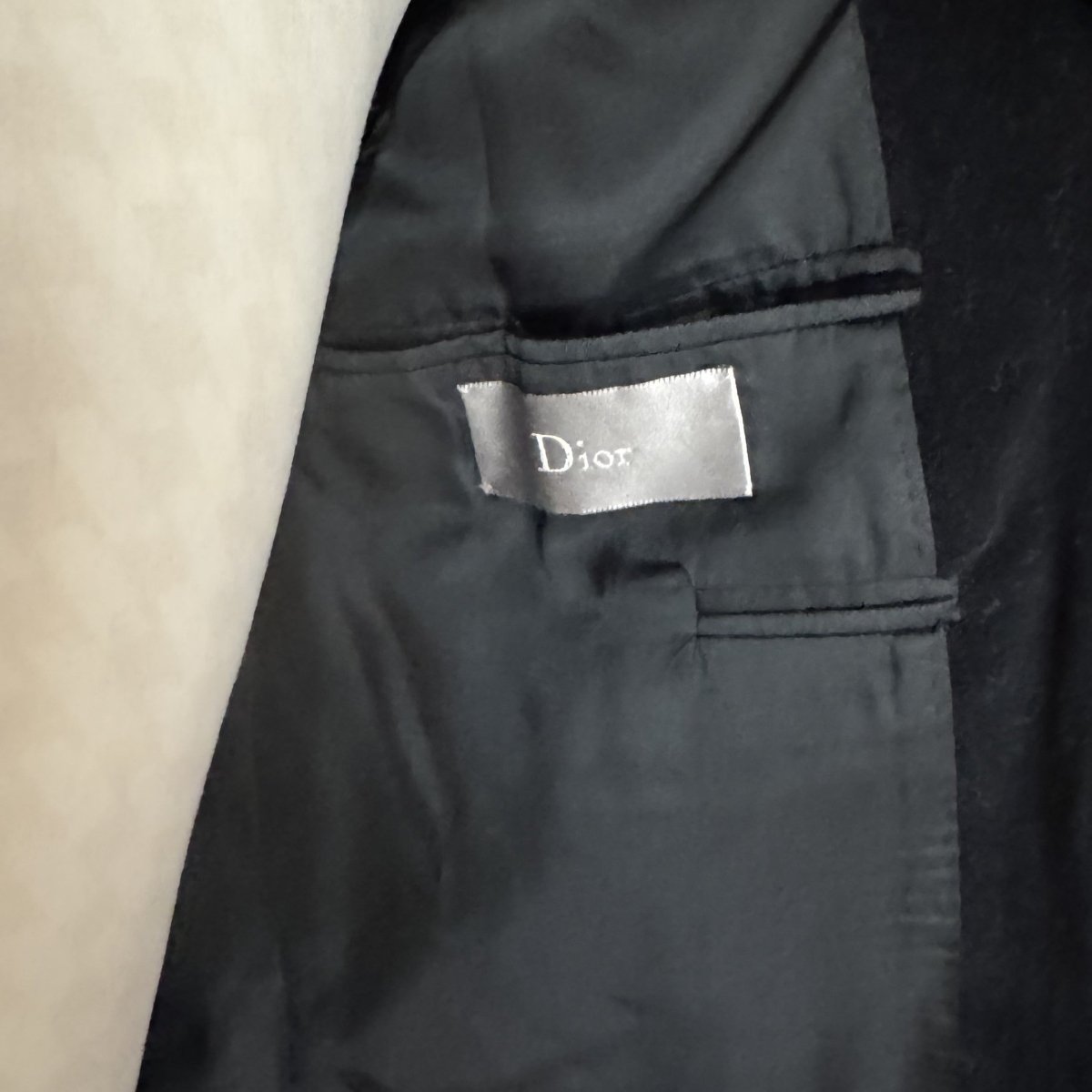 Veste Dior en velours noir uni - Le Beau Gustave