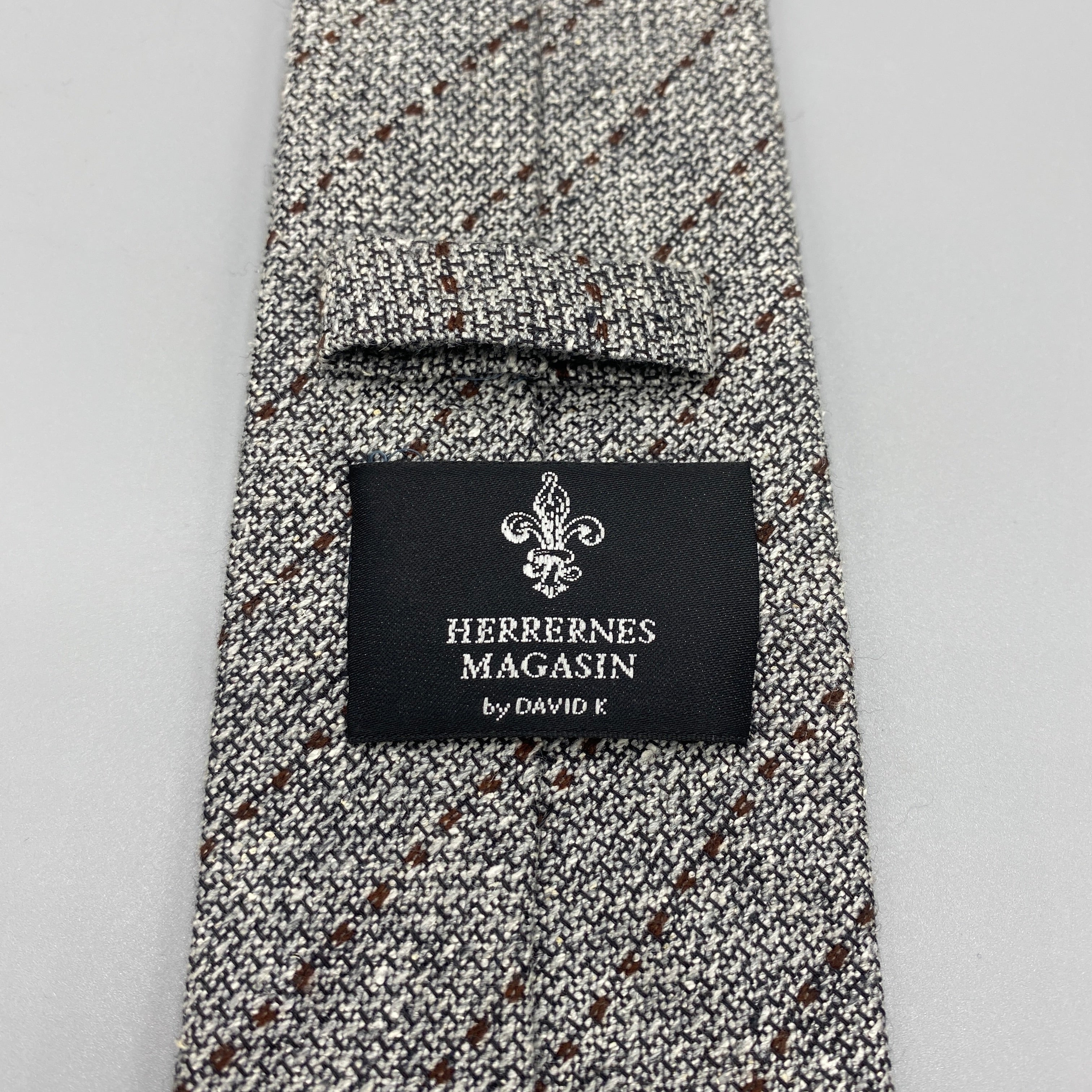 Tie Herrernes Magasin by David K.