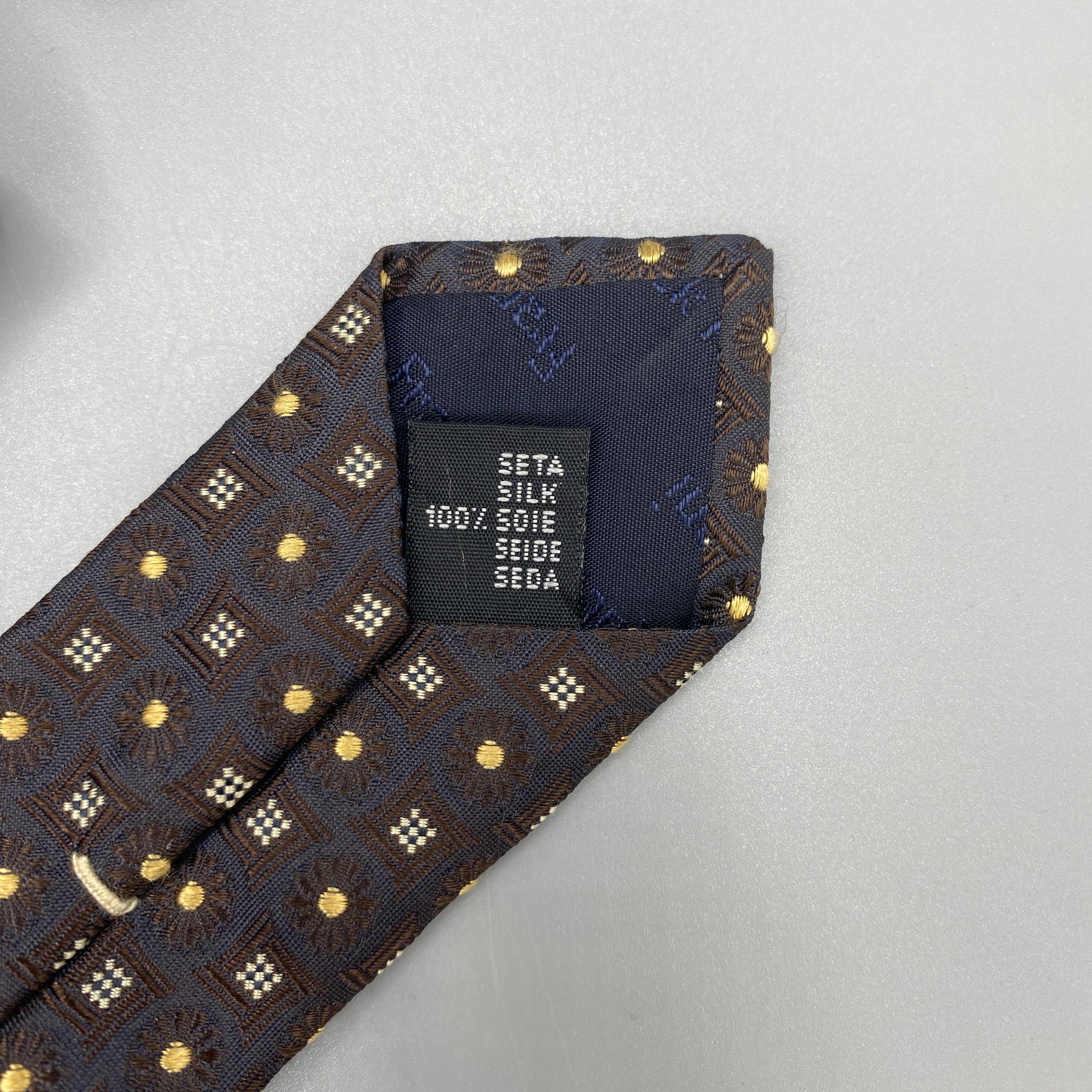 Franck Namani tie