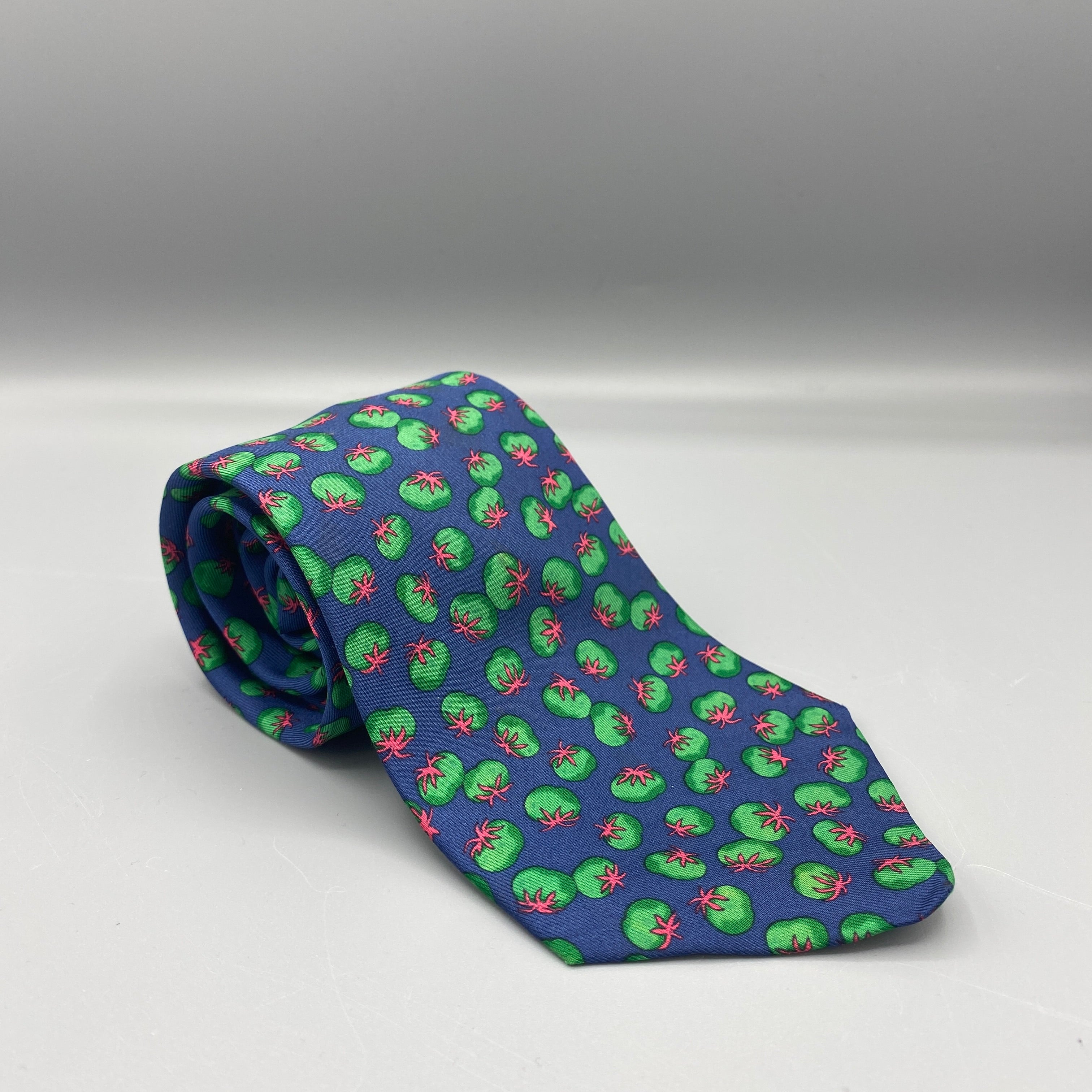 Hermès tomato pattern tie