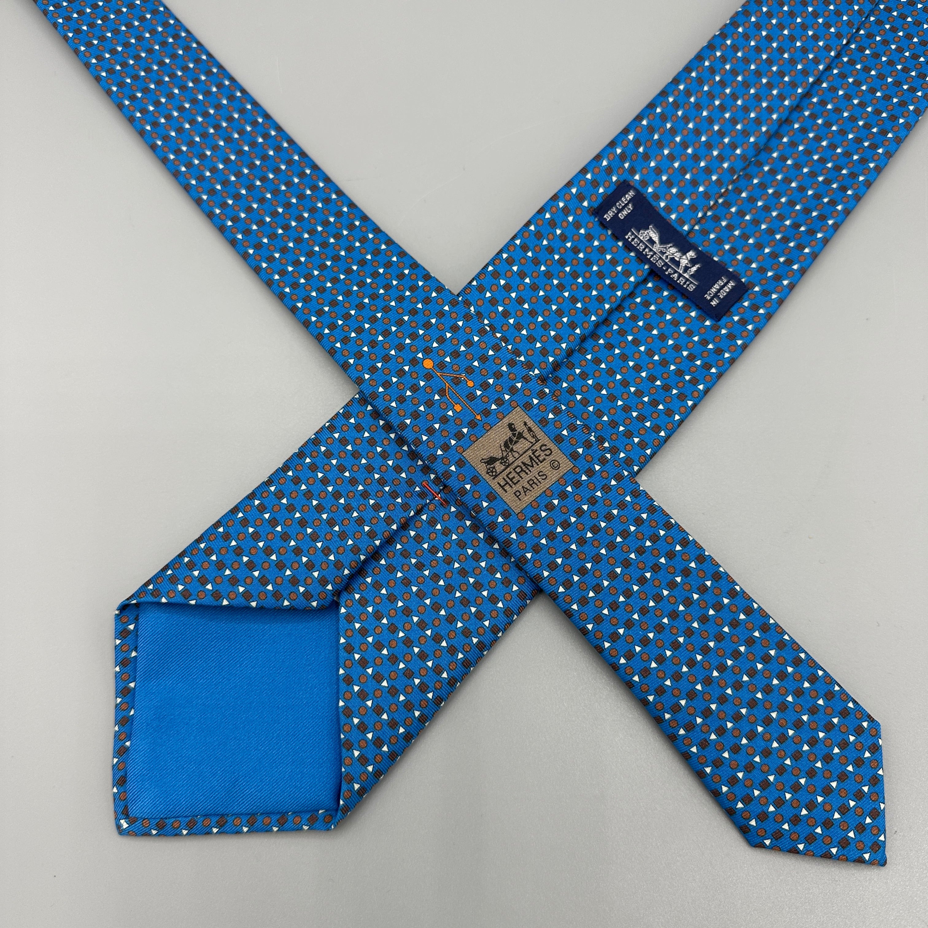 Cravate Hermès bleue claire