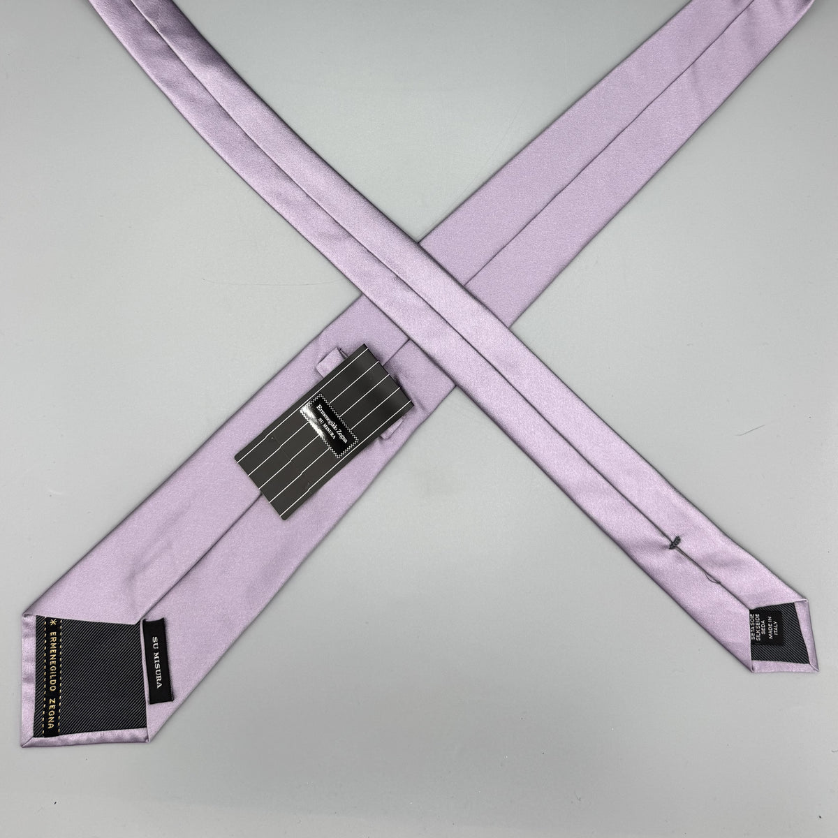 Cravate Ermenegildo Zegna mauve effet satiné