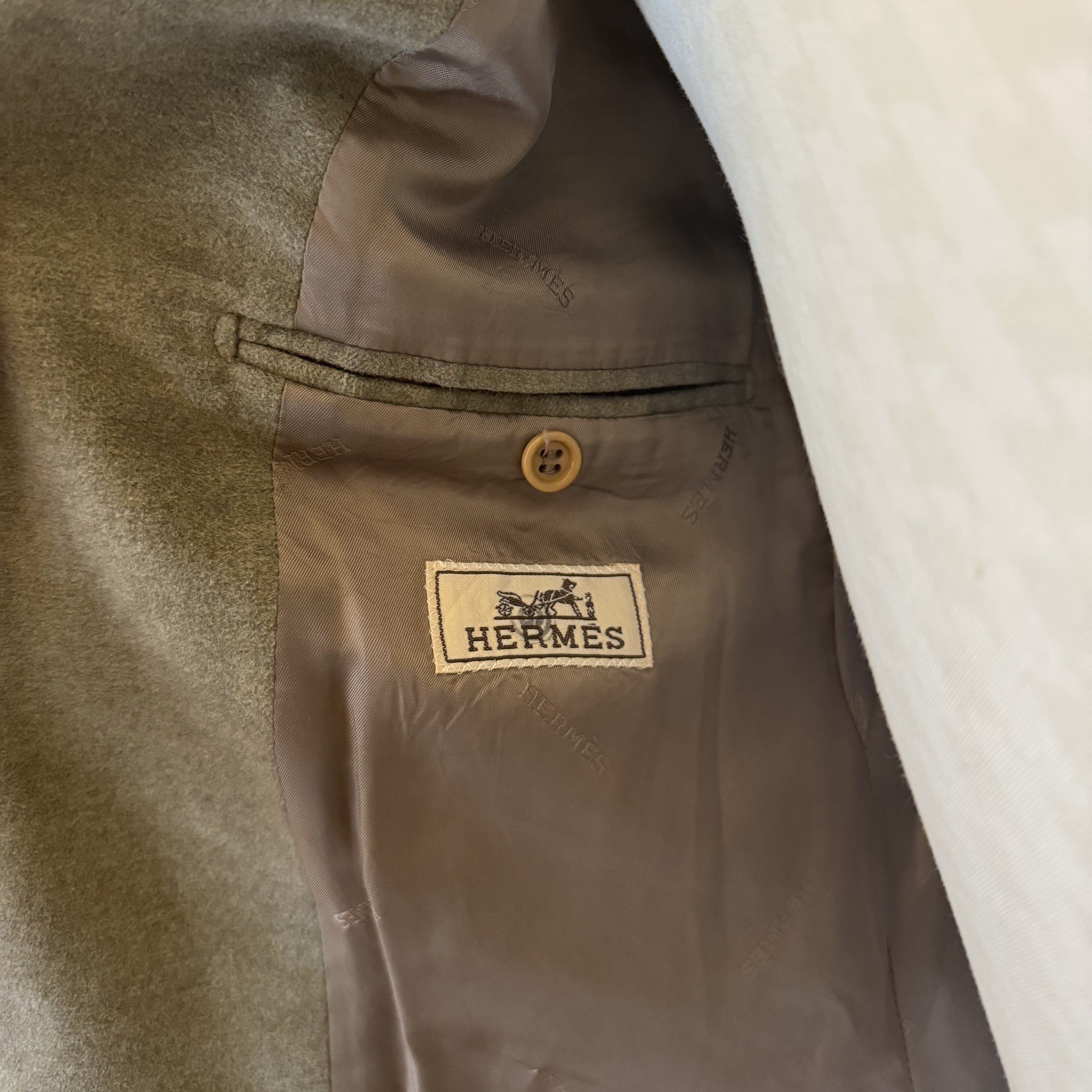 Costume 2 pièces Hermès gris taupe