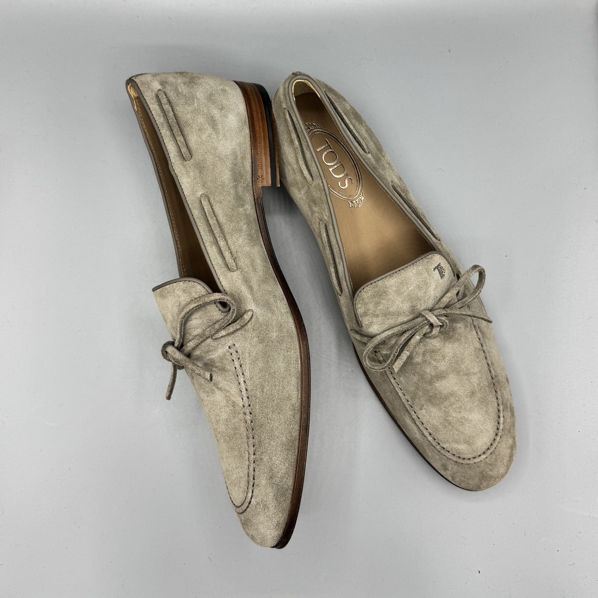 Mocassins Tod's neufs en daim beige taupe