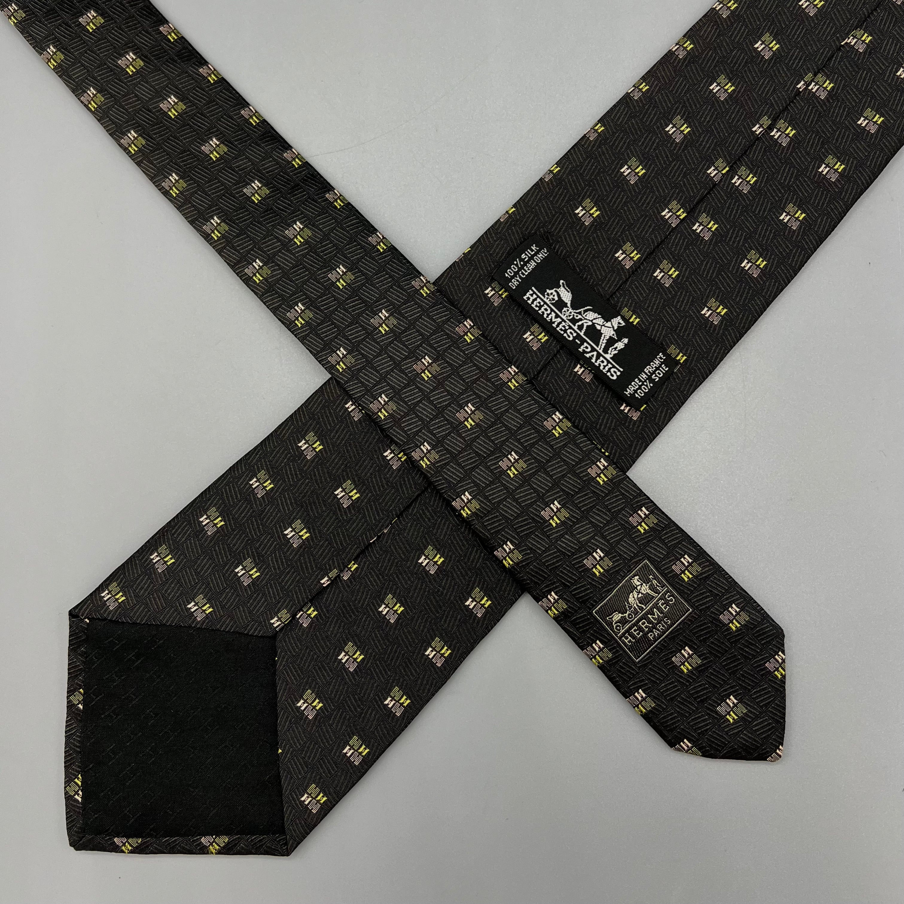 Cravate Hermès Motifs "H"