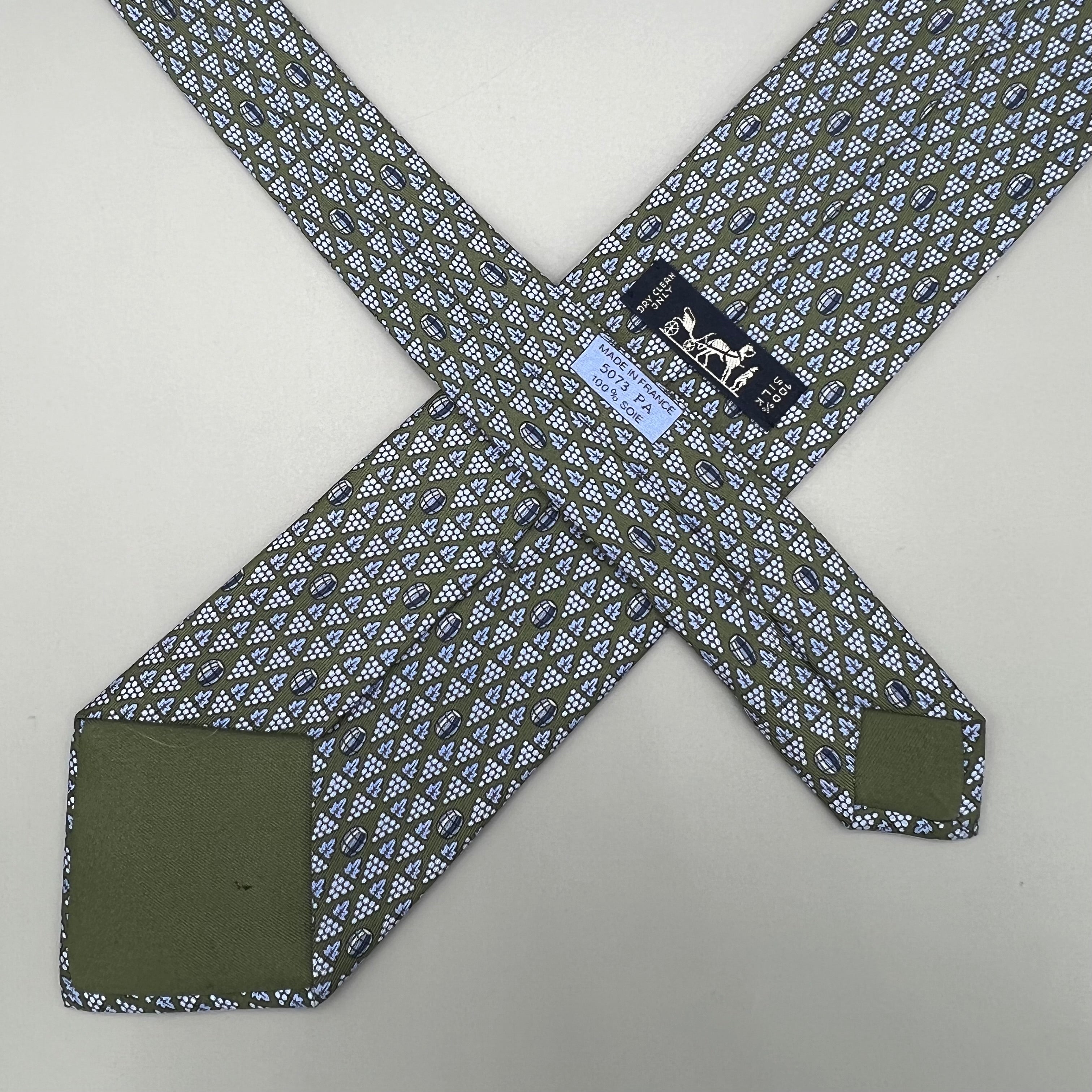 Cravate Hermès à Motifs
