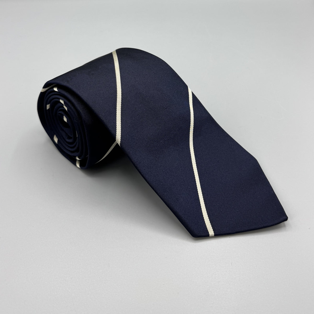 Cravate Purple Label Ralph Lauren bleu marine à rayures écrues