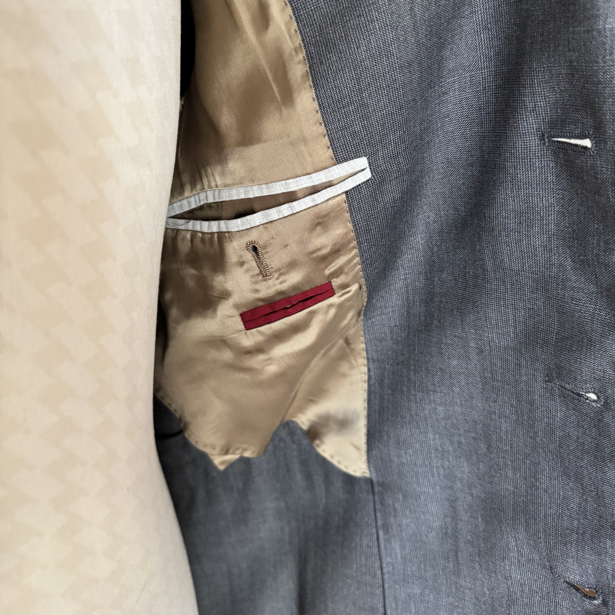 Costume 2 pièces Brunello Cucinelli gris à motif carreaux ton sur ton