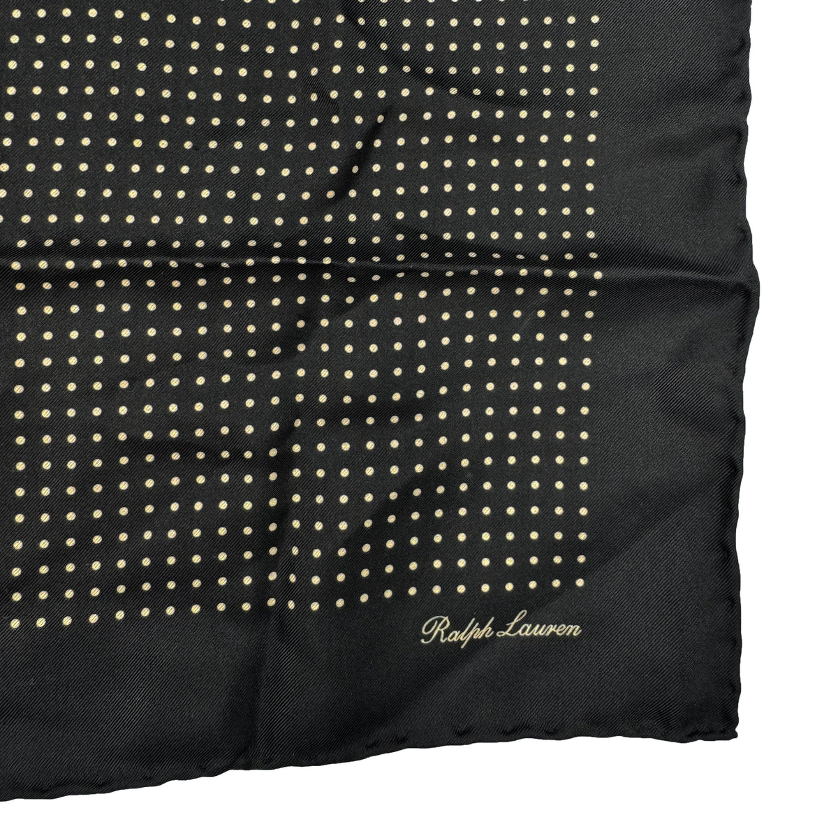 Pochette en soie Ralph Lauren noire à petits pois écrus